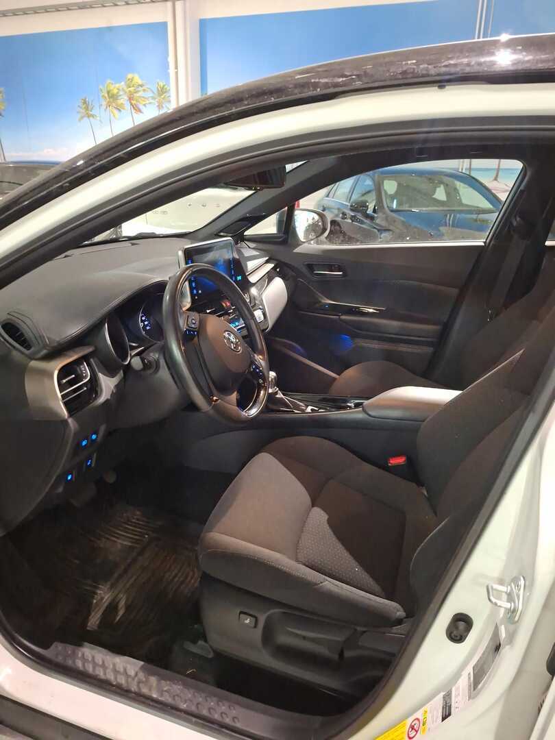 TOYOTA C-HR 2019