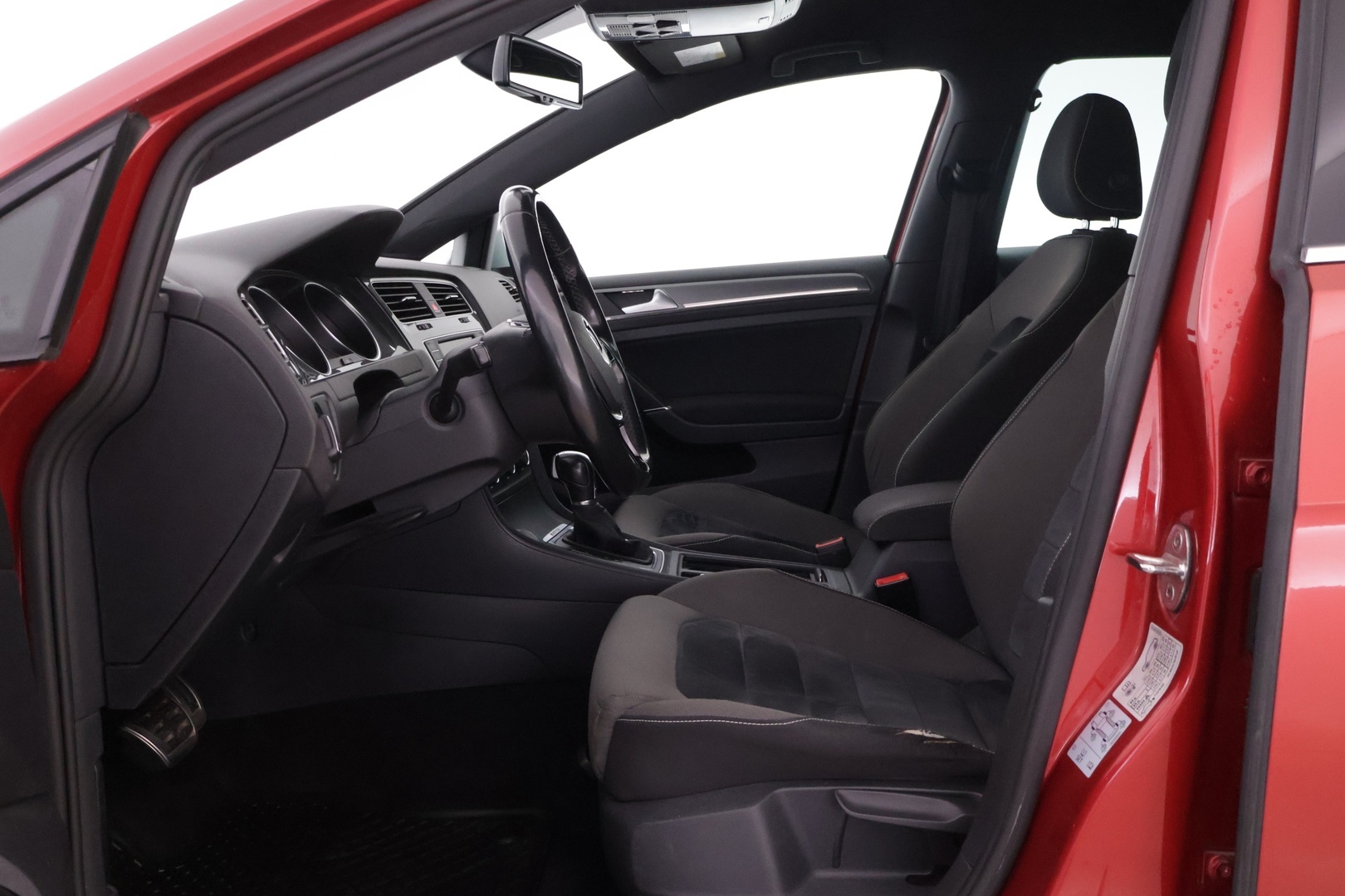 VOLKSWAGEN Golf 2016