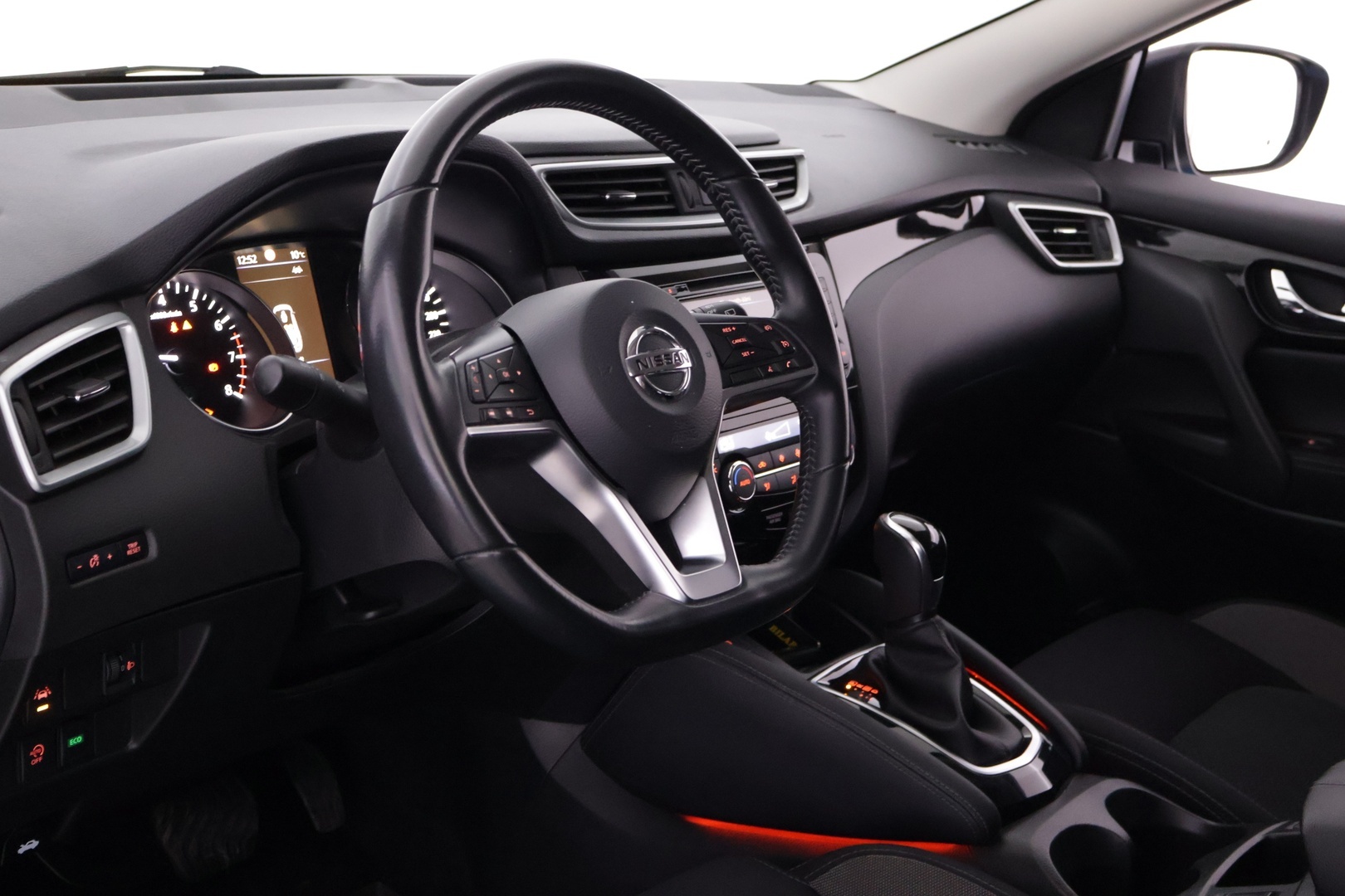 NISSAN Qashqai 2020