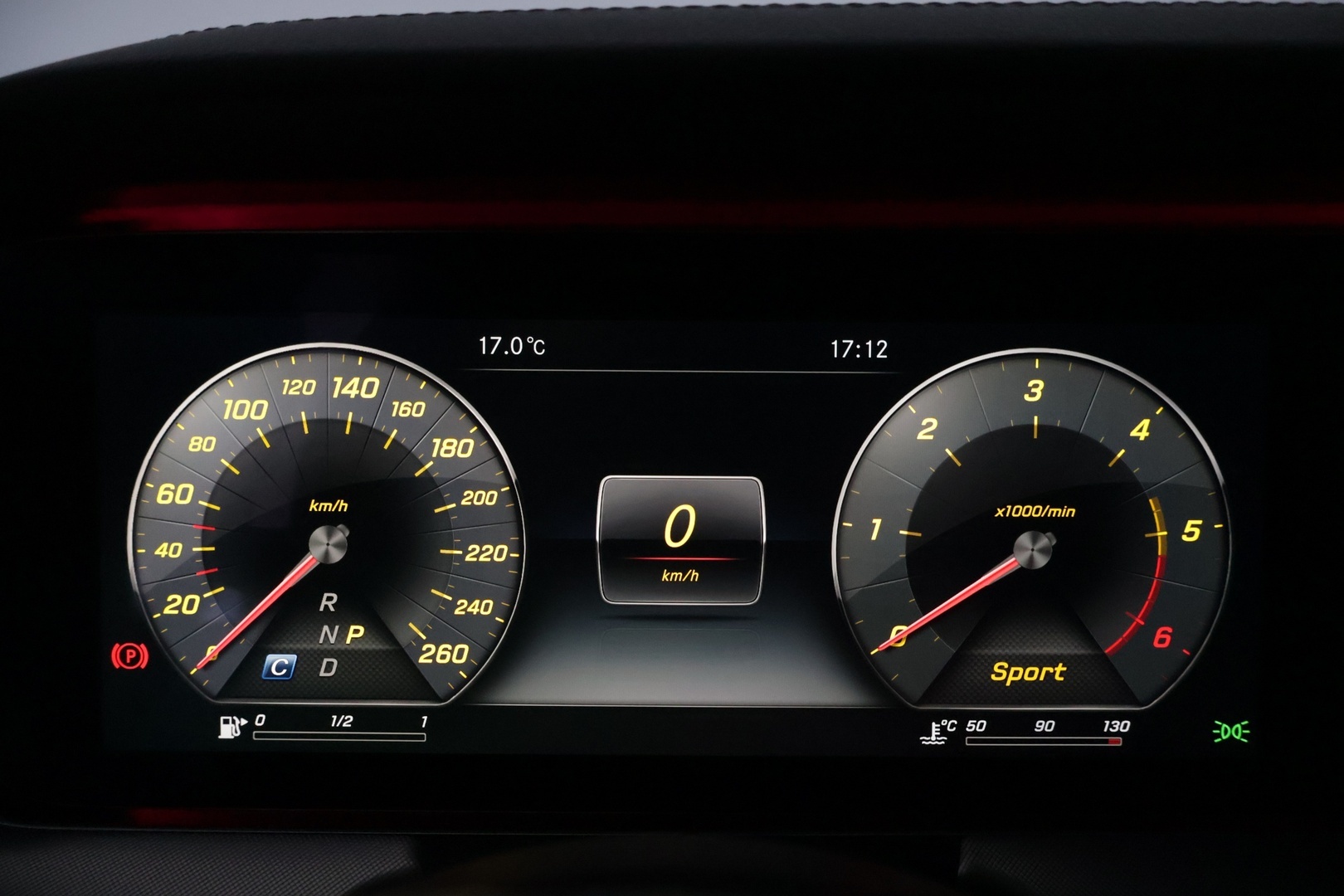 MERCEDES-BENZ E 2017