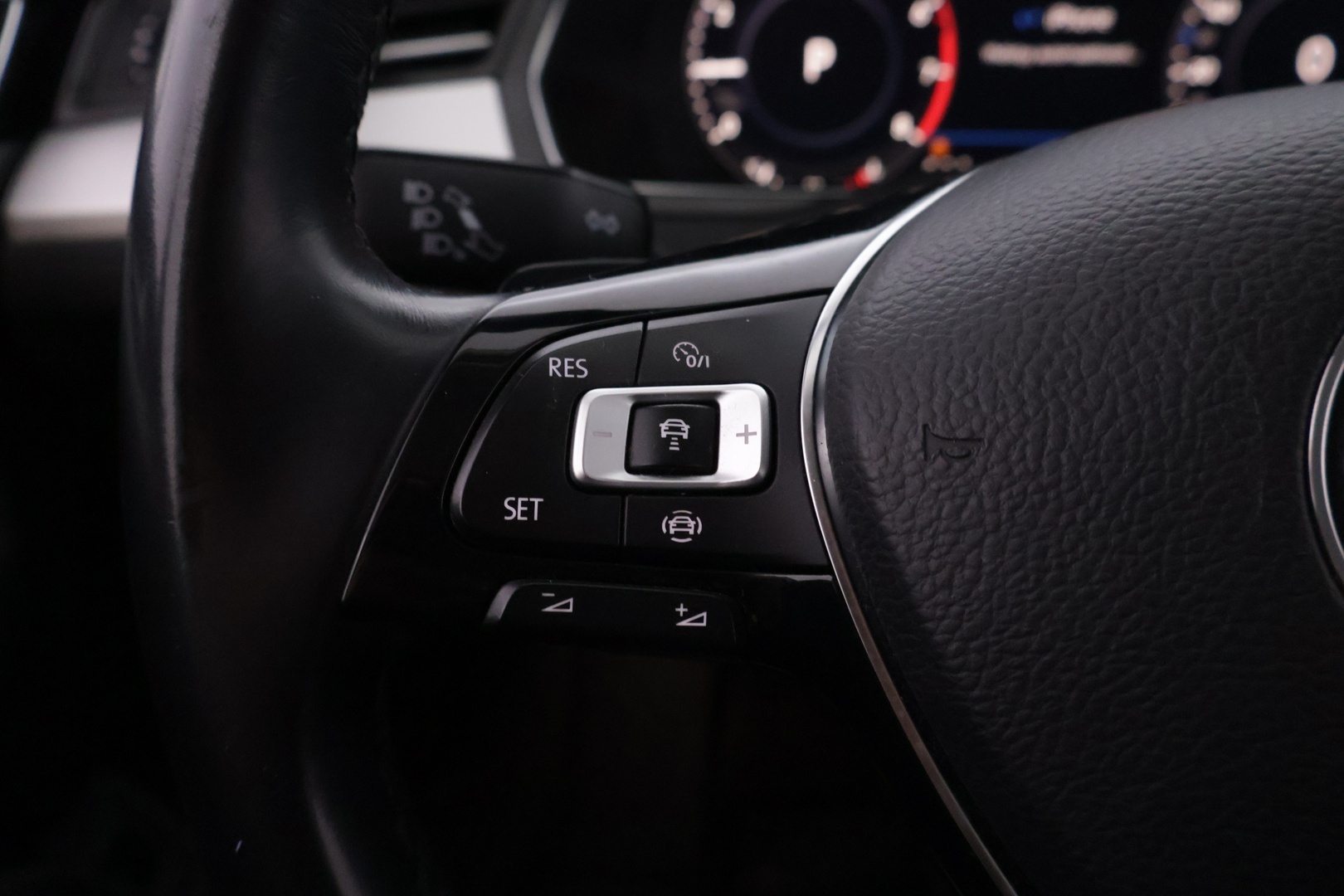 VOLKSWAGEN Passat 2019