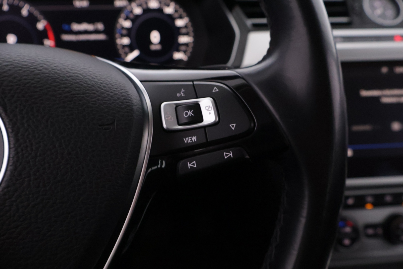 VOLKSWAGEN Passat 2019