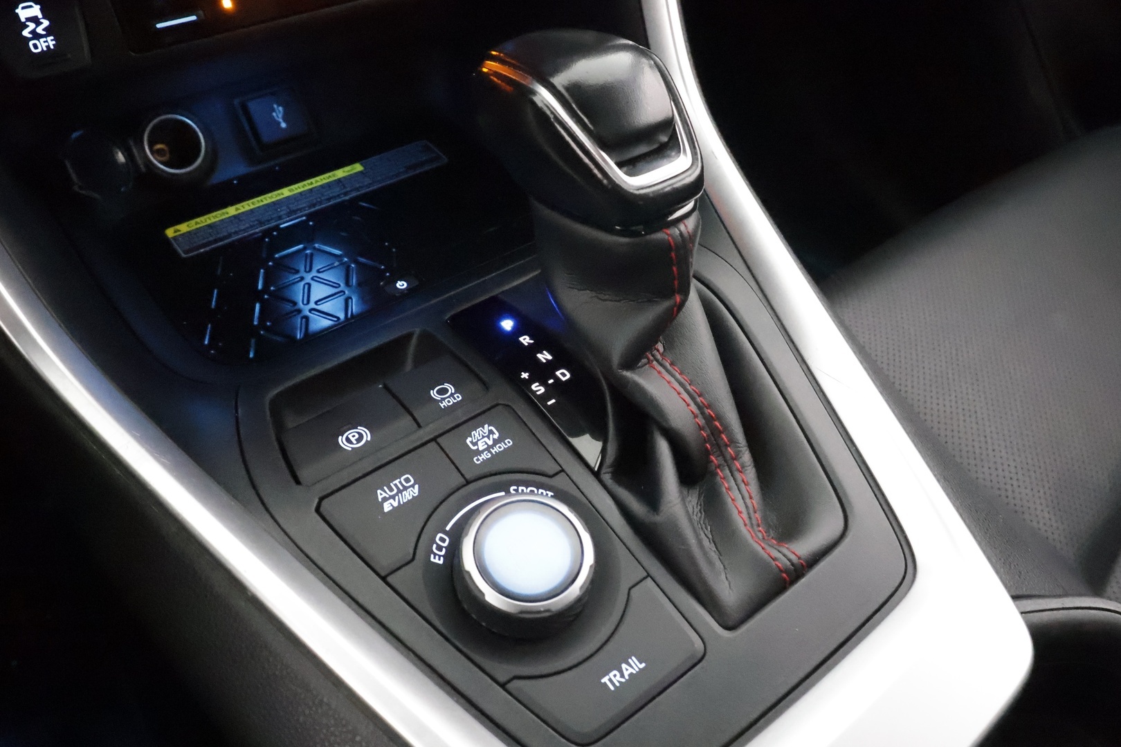 TOYOTA RAV4 Plug-in 2021