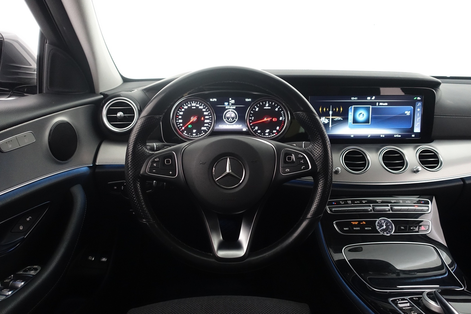 MERCEDES-BENZ E 2017