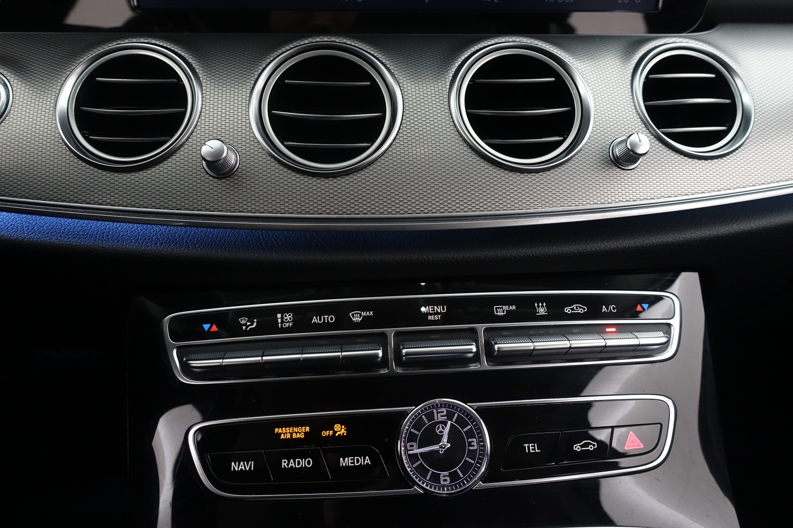 MERCEDES-BENZ E 2017