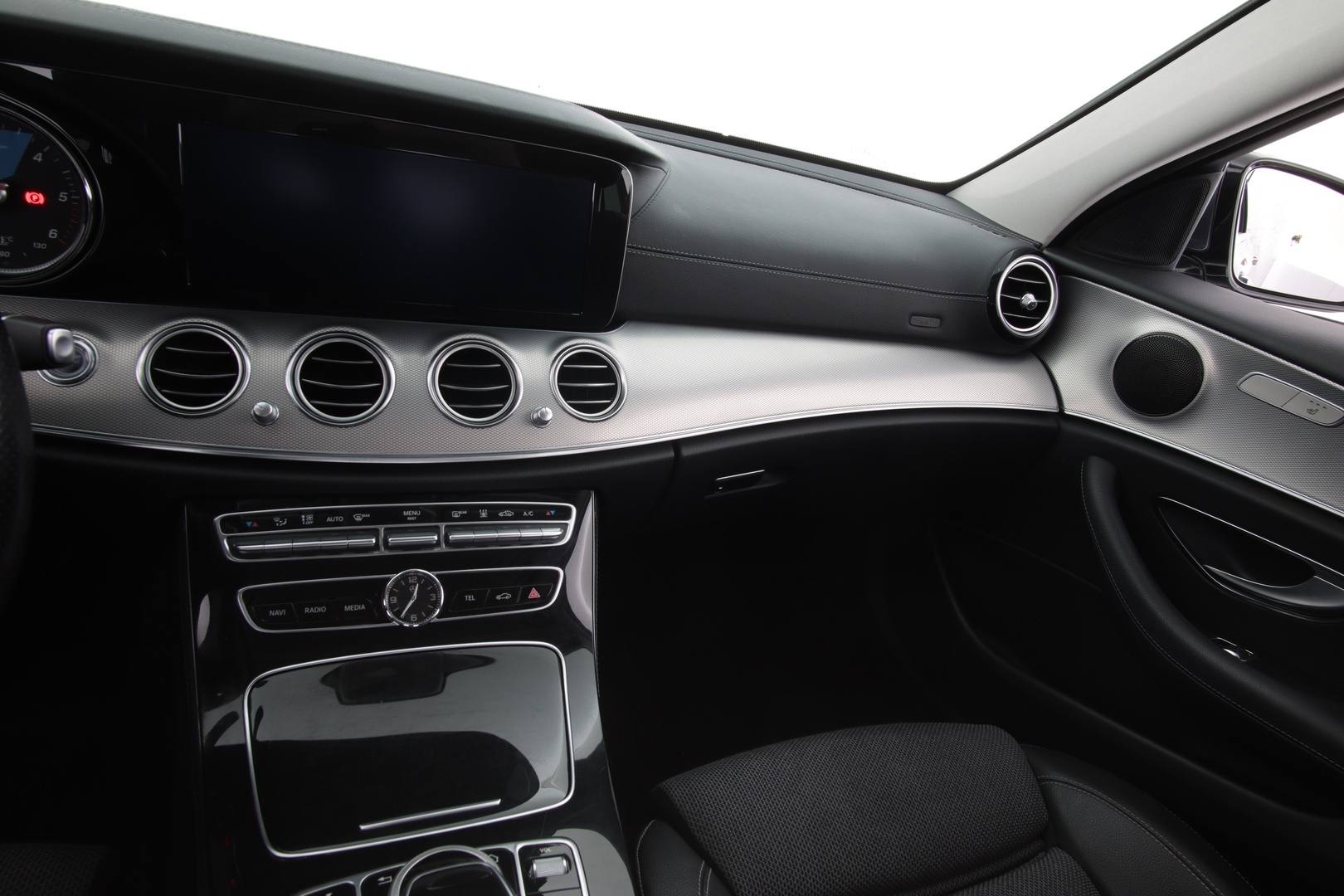 MERCEDES-BENZ E 2017