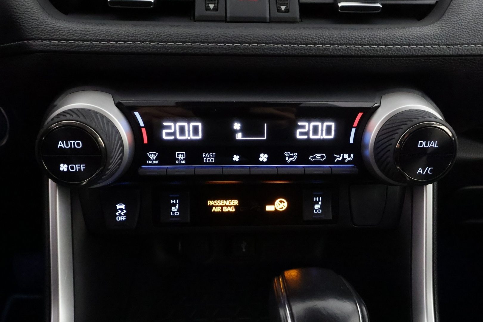 TOYOTA RAV4 2022