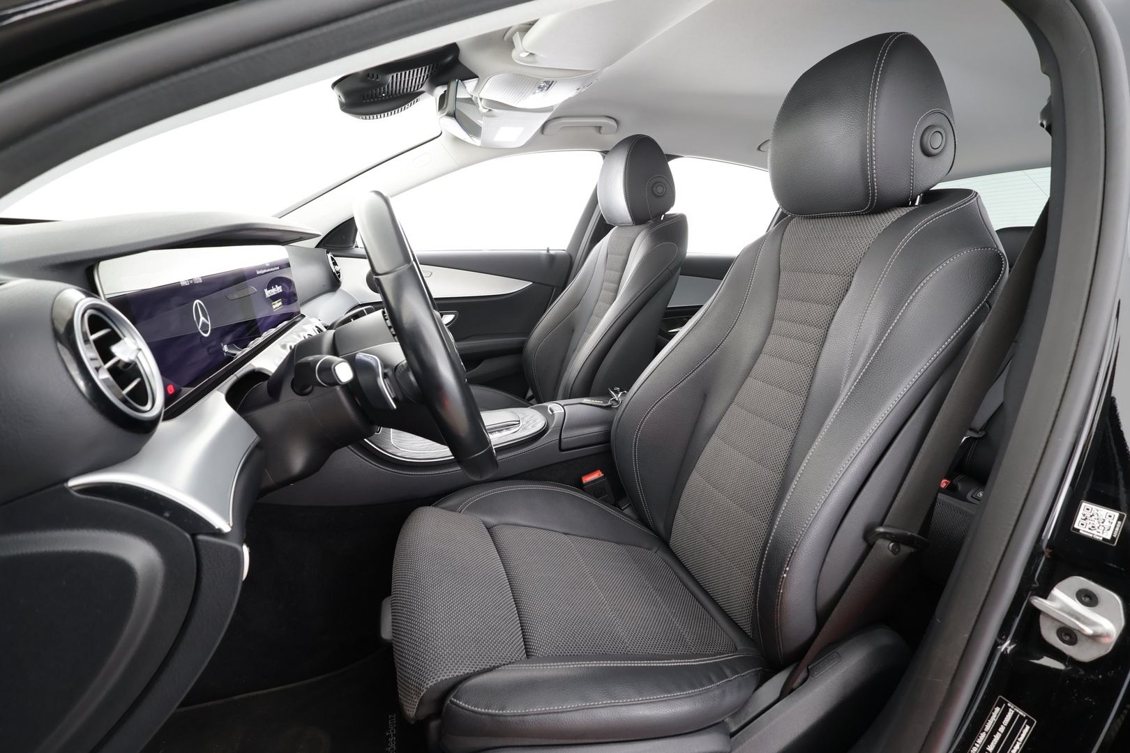 MERCEDES-BENZ E 2022