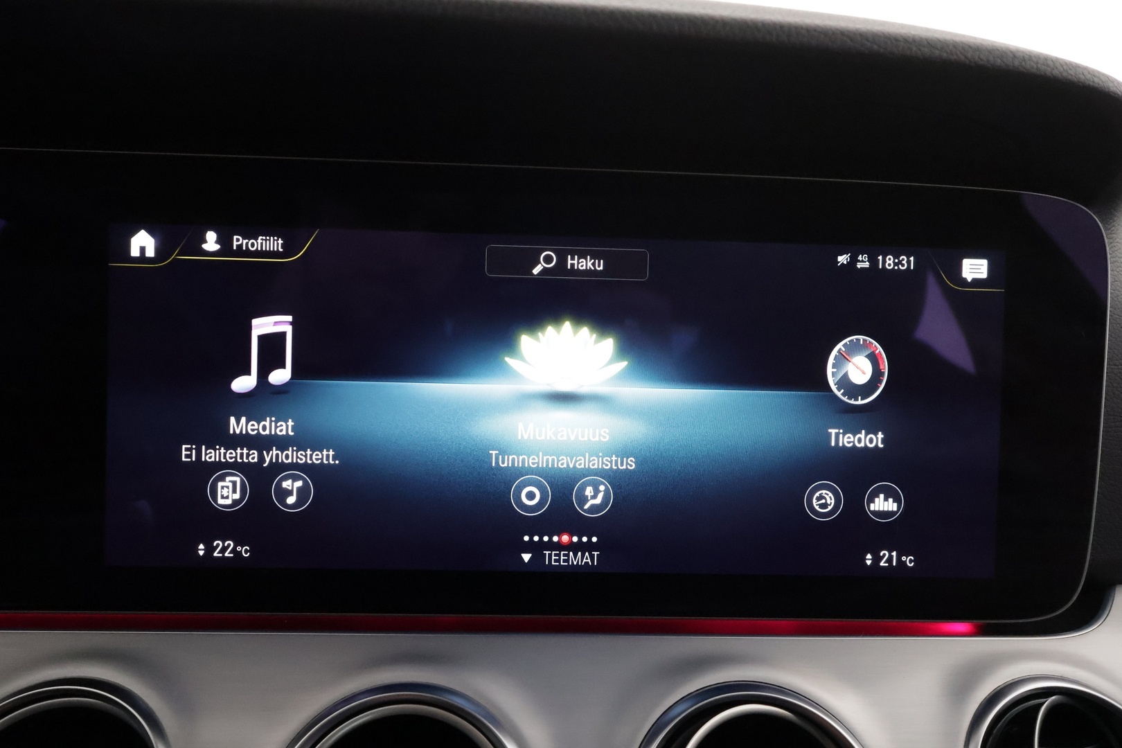 MERCEDES-BENZ E 2022