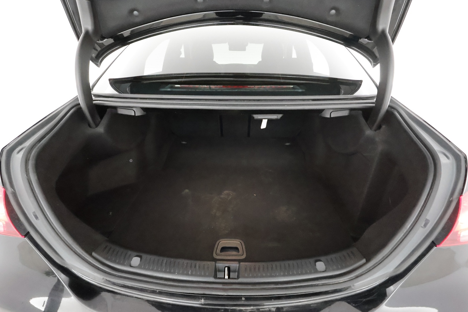 MERCEDES-BENZ E 2022