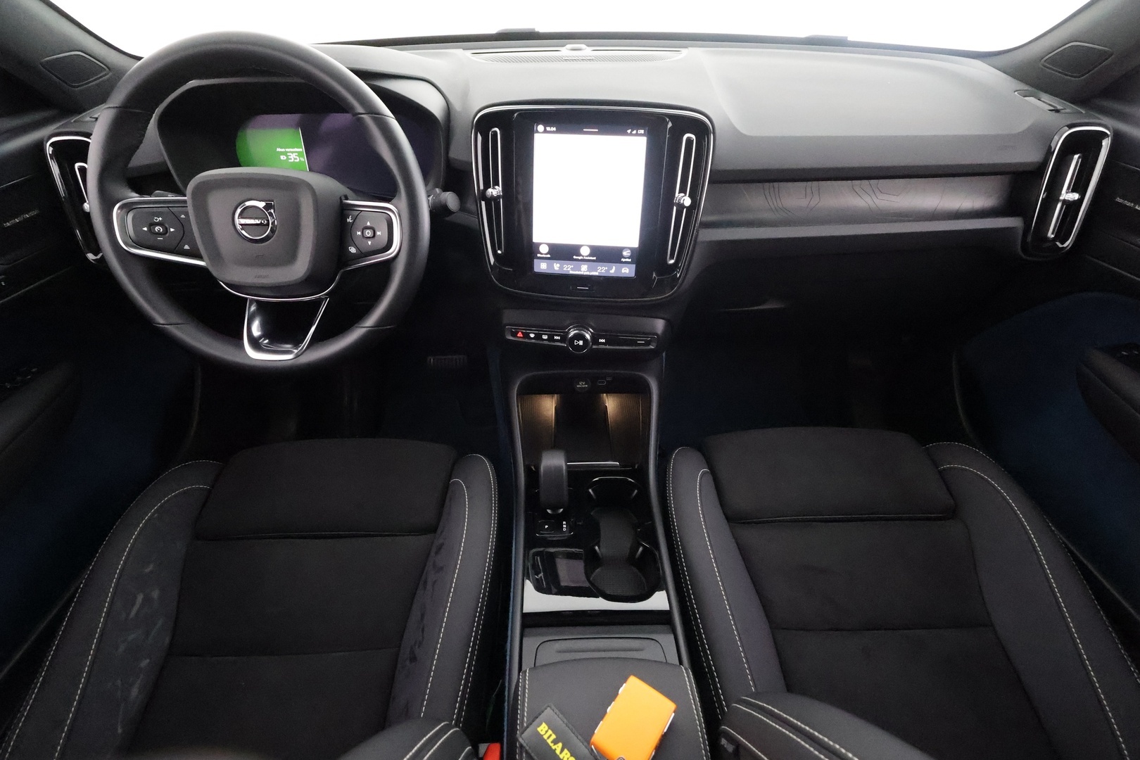 VOLVO C40 2023
