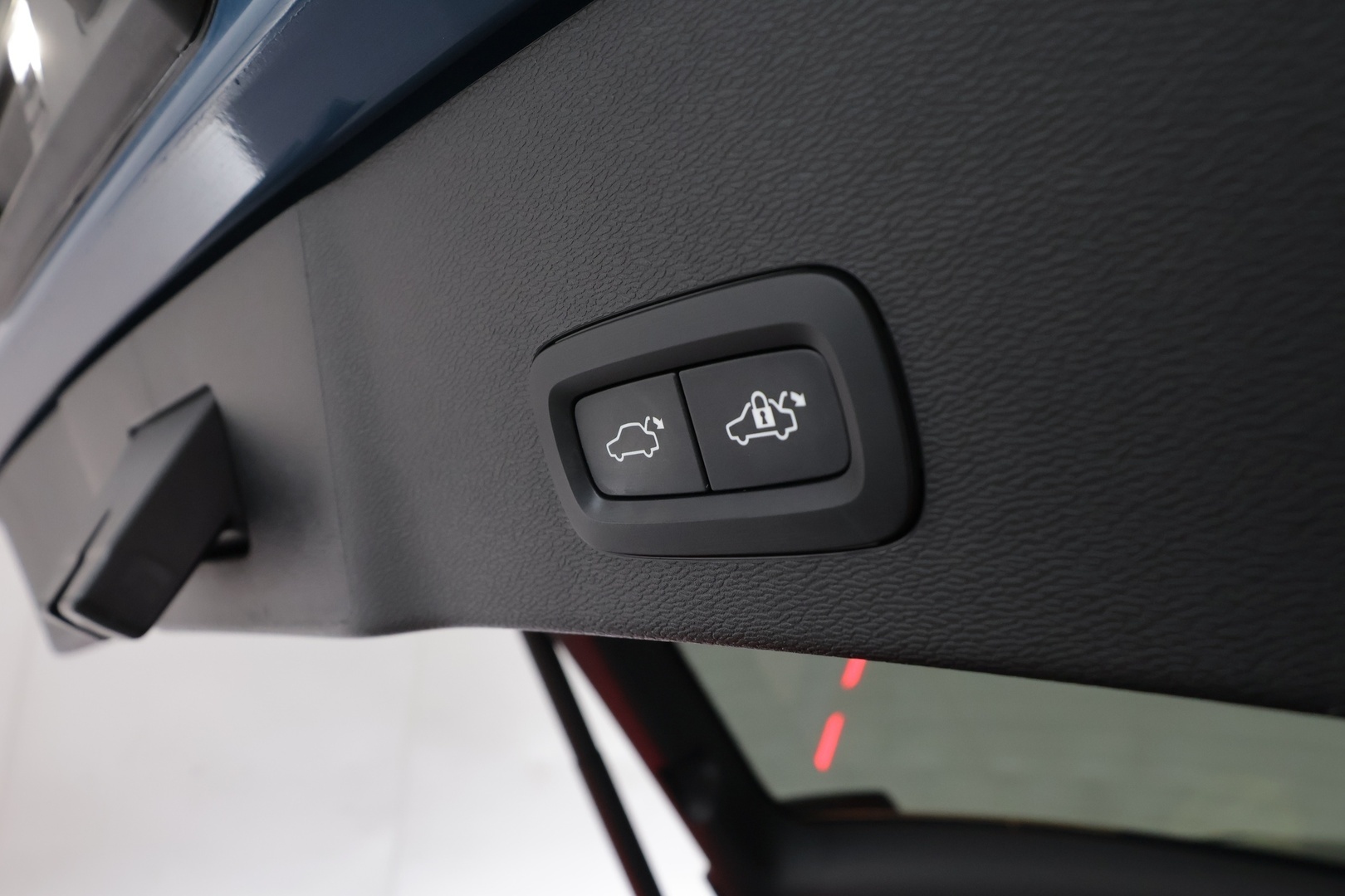 VOLVO C40 2023