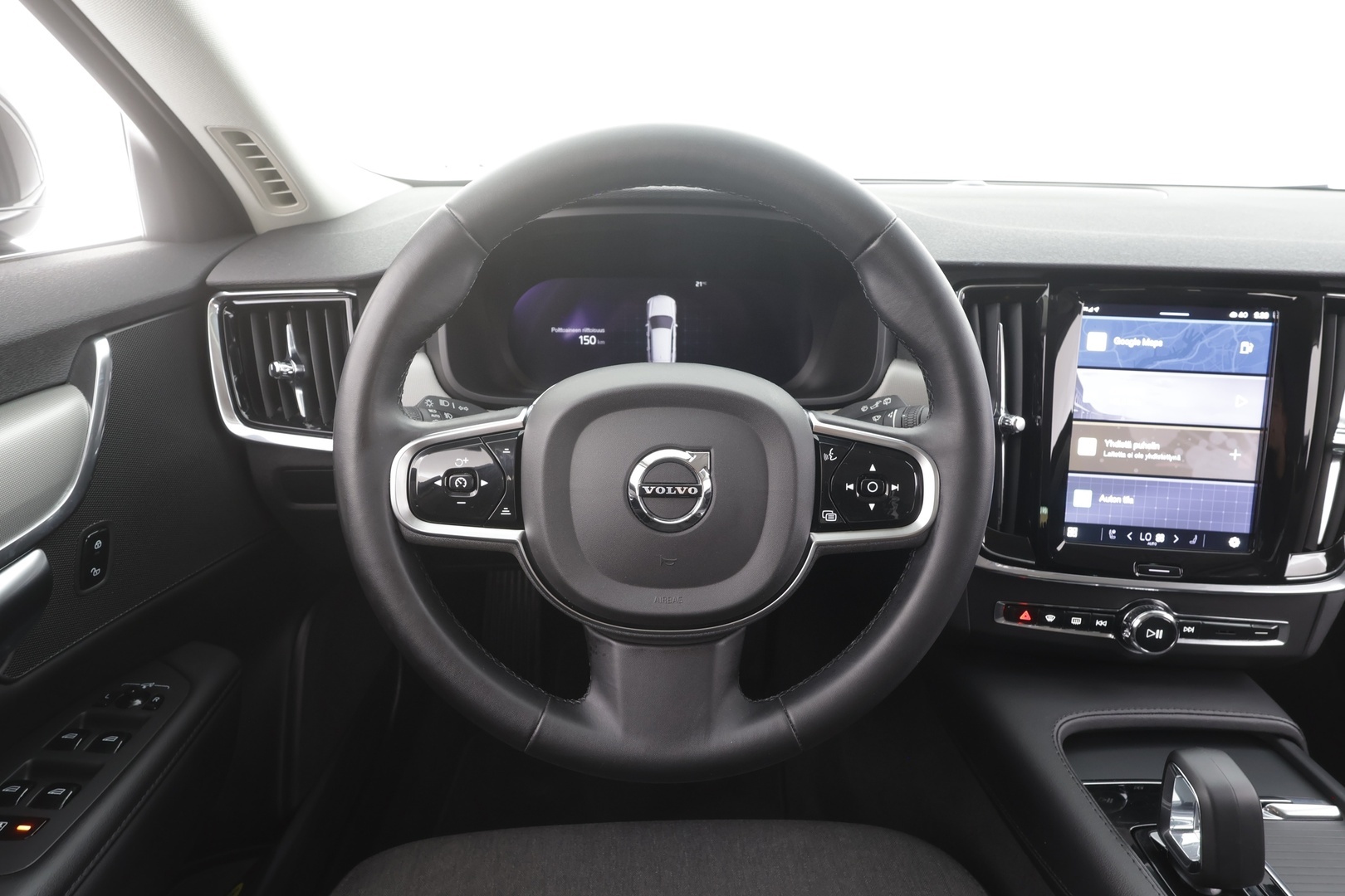 VOLVO V90 2023