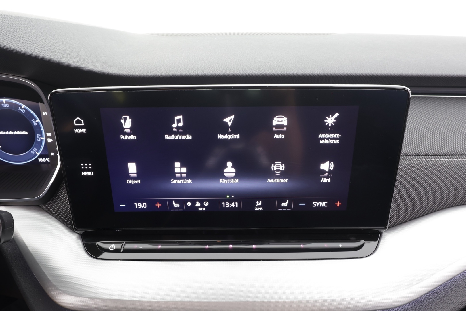 SKODA Octavia 2024