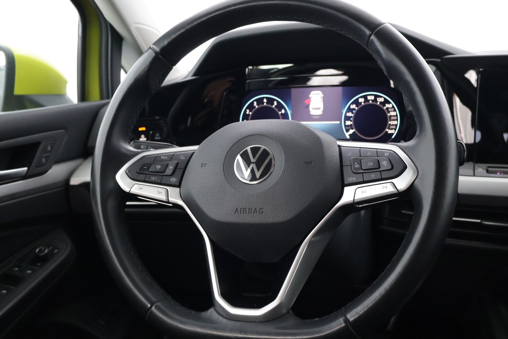 VOLKSWAGEN Golf 2021