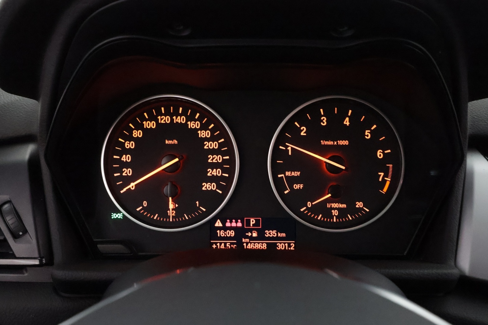 BMW 218 2016