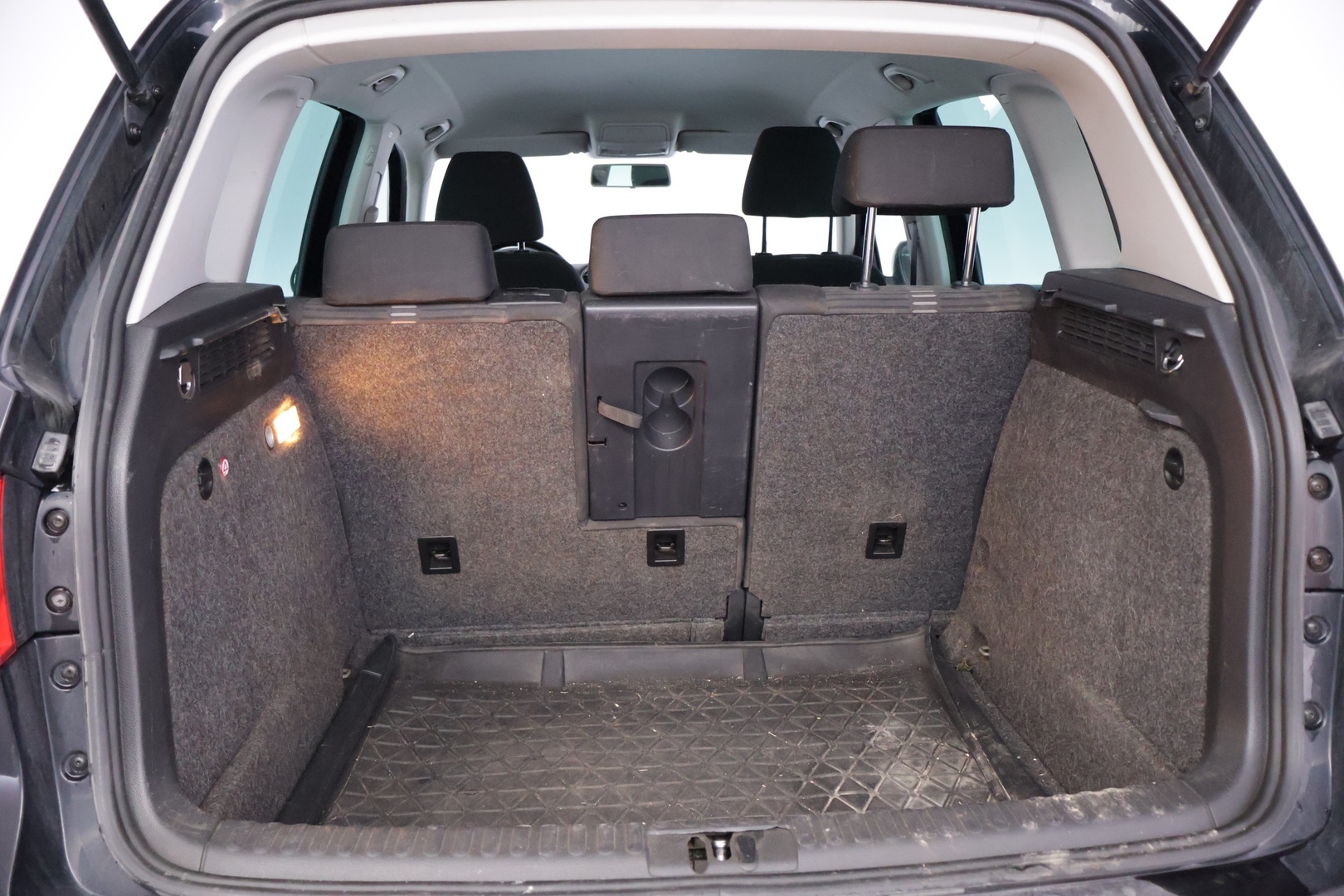 VOLKSWAGEN Tiguan 2011