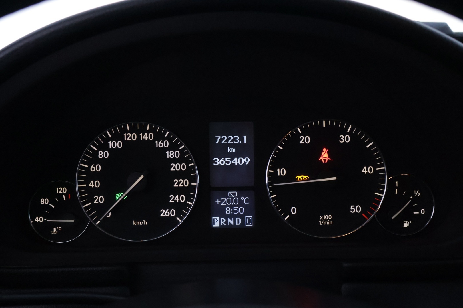 MERCEDES-BENZ C 2005