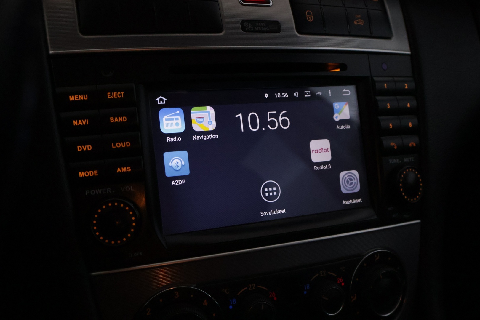 MERCEDES-BENZ C 2005