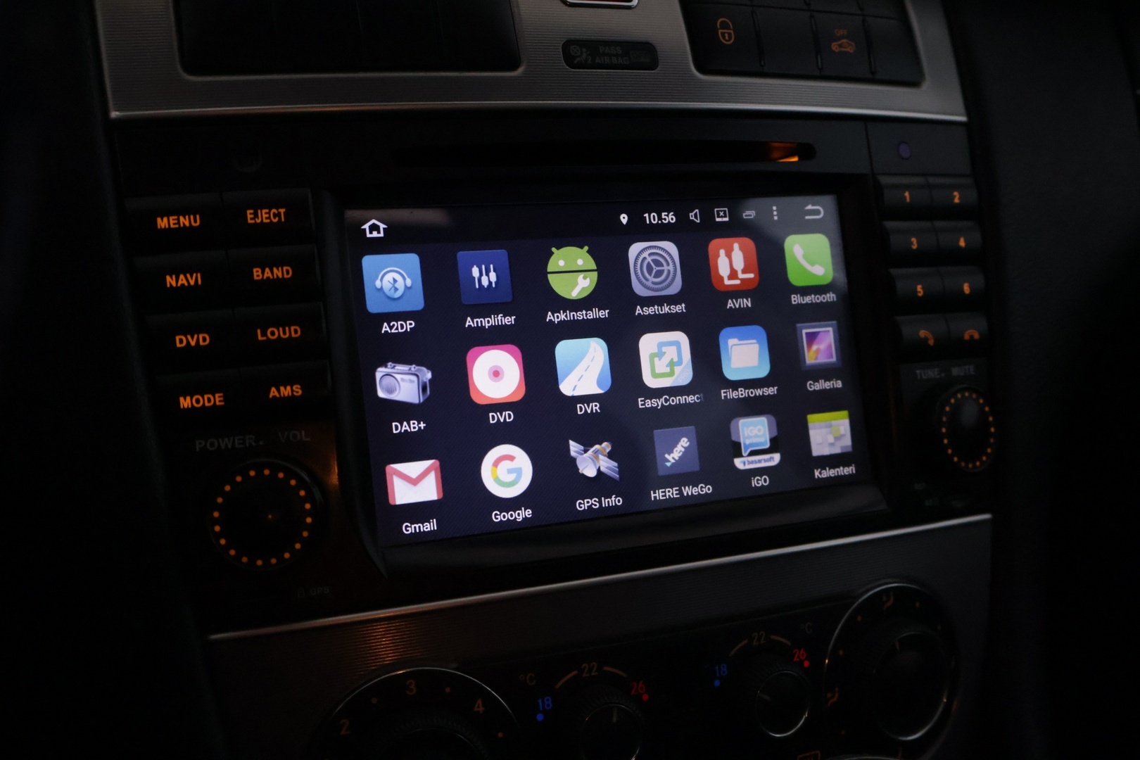 MERCEDES-BENZ C 2005