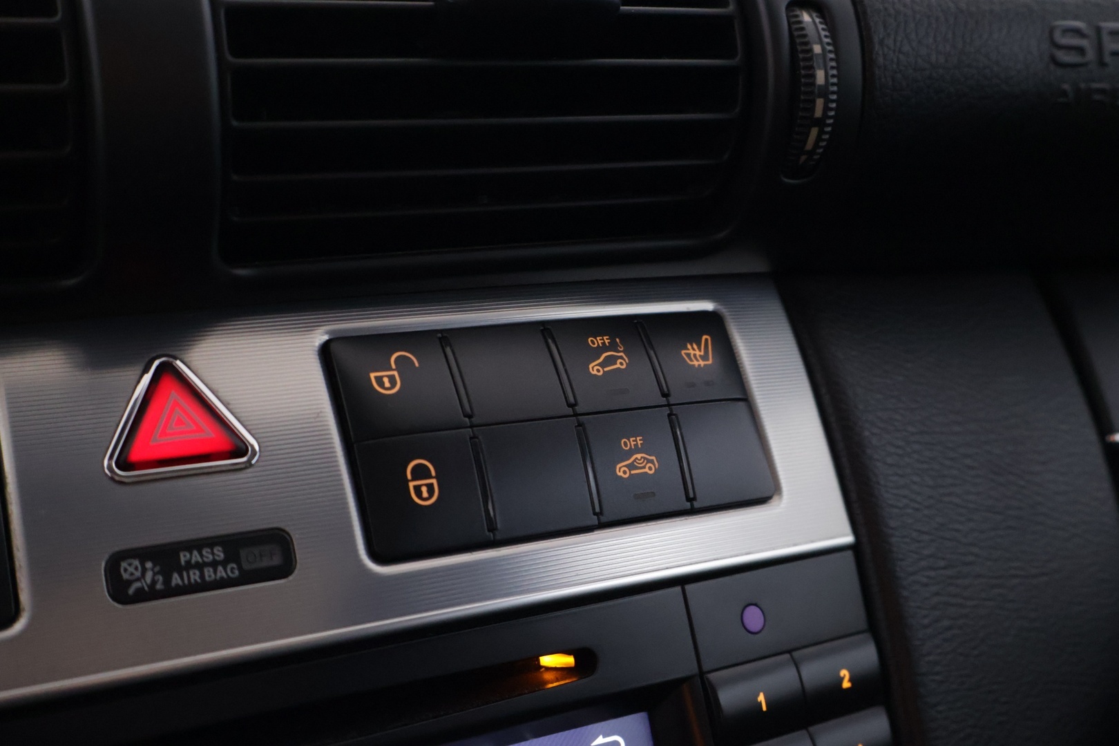 MERCEDES-BENZ C 2005