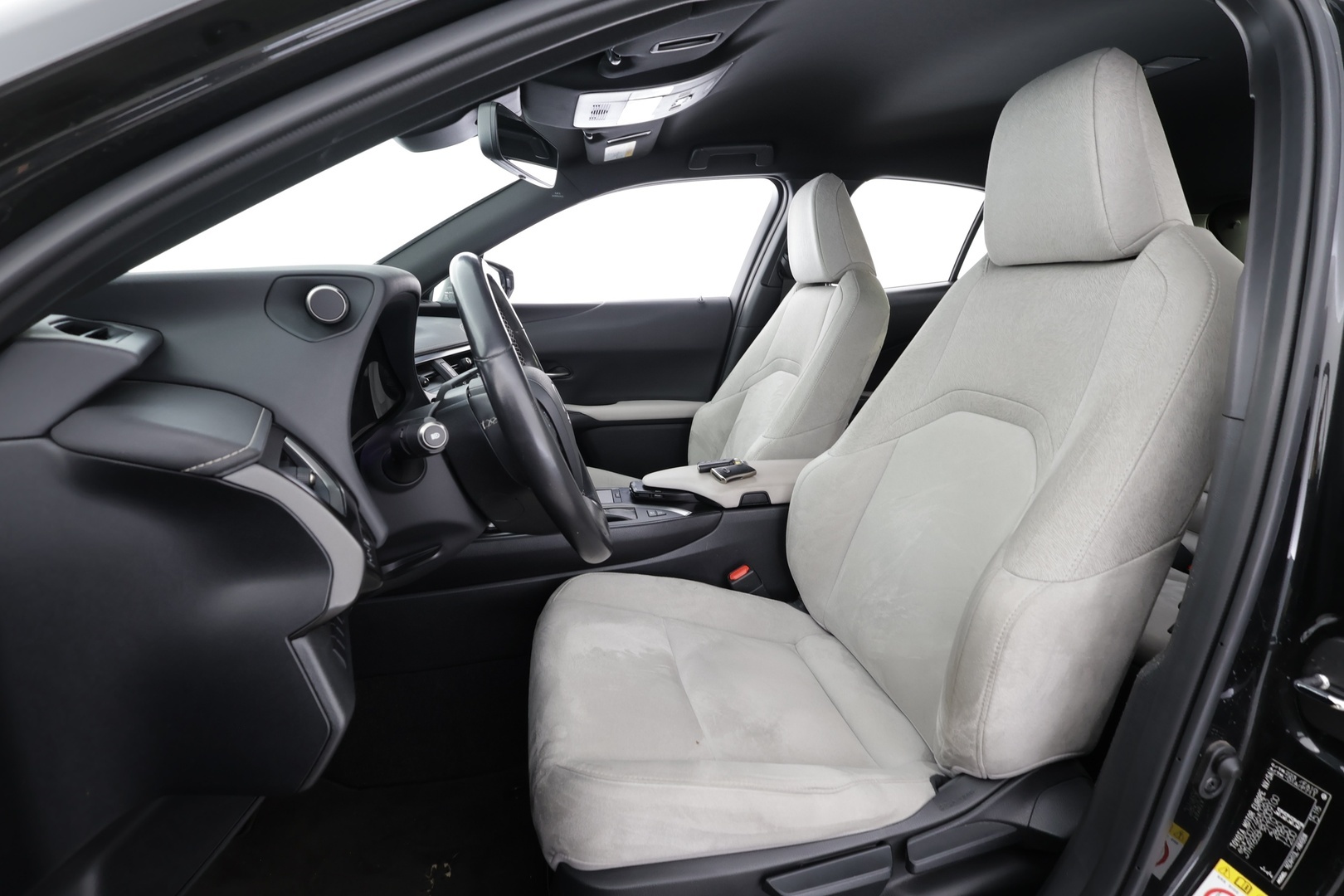 LEXUS UX 2019