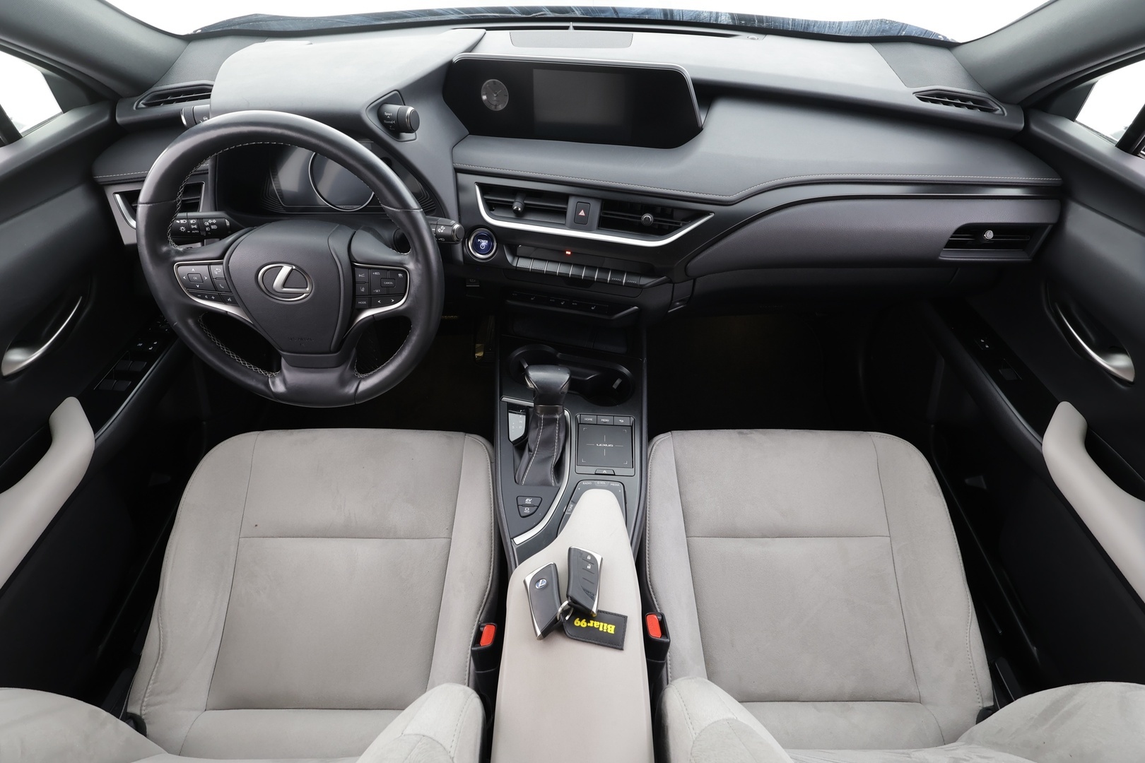 LEXUS UX 2019