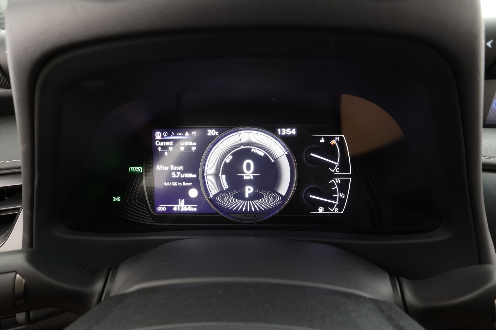 LEXUS UX 2019