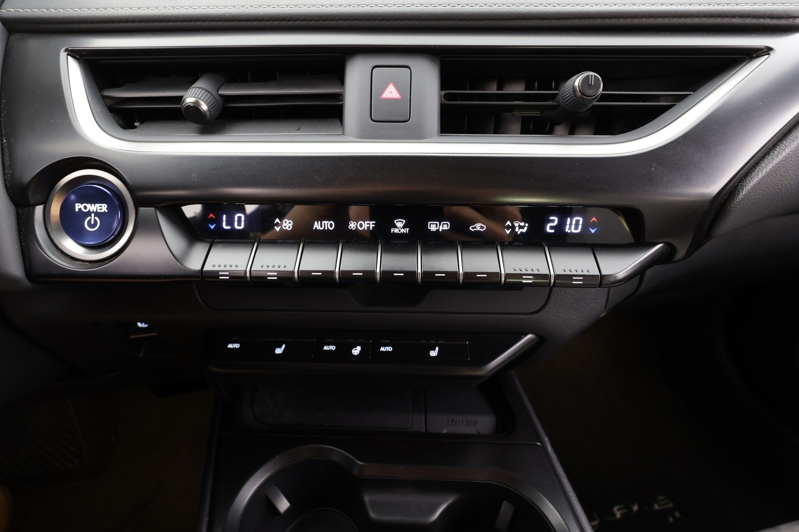 LEXUS UX 2019