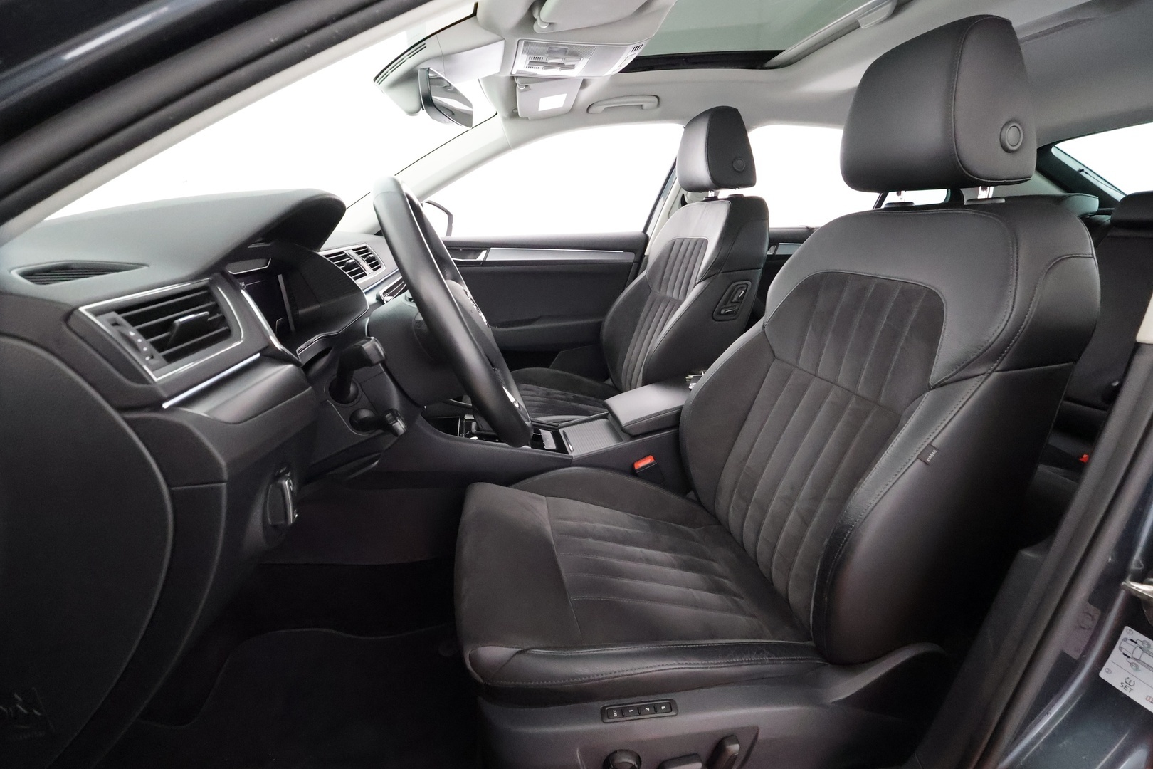 SKODA Superb 2019
