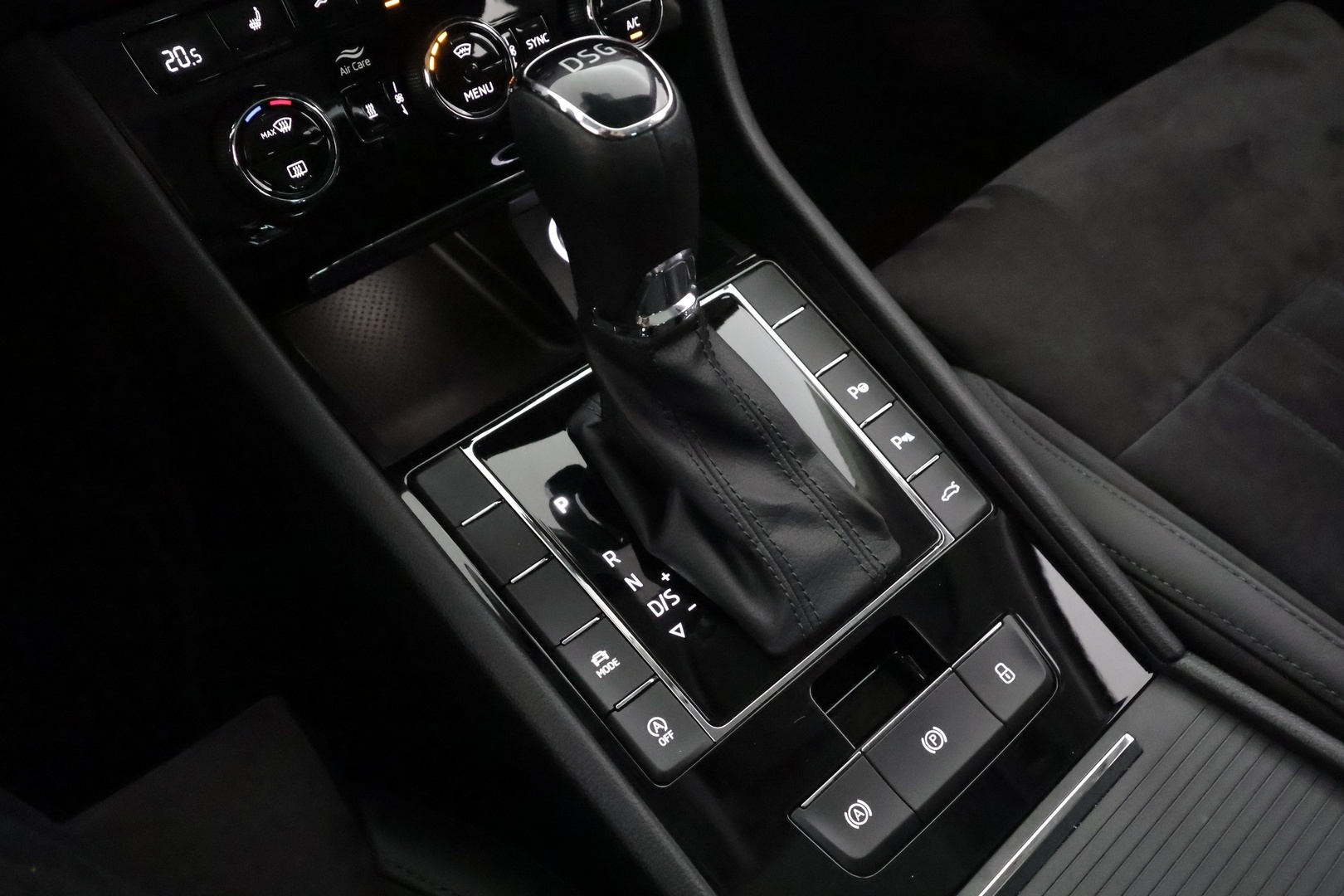 SKODA Superb 2019