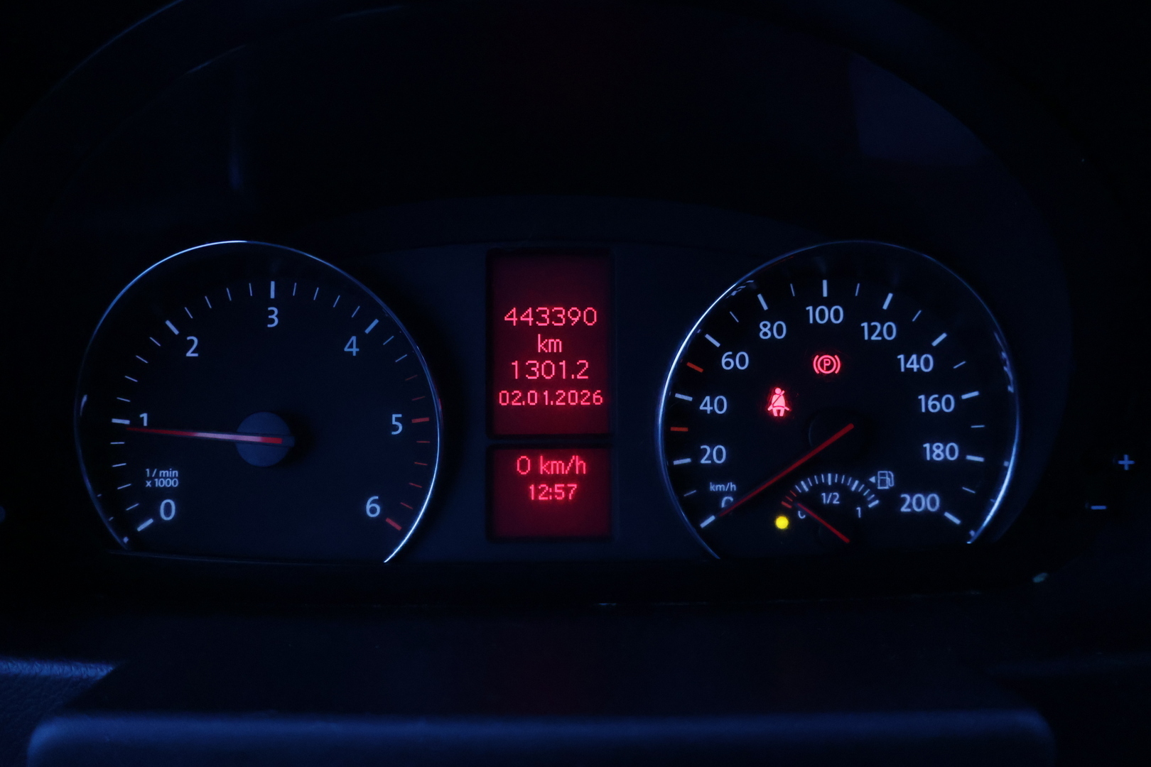 VOLKSWAGEN Crafter 2012