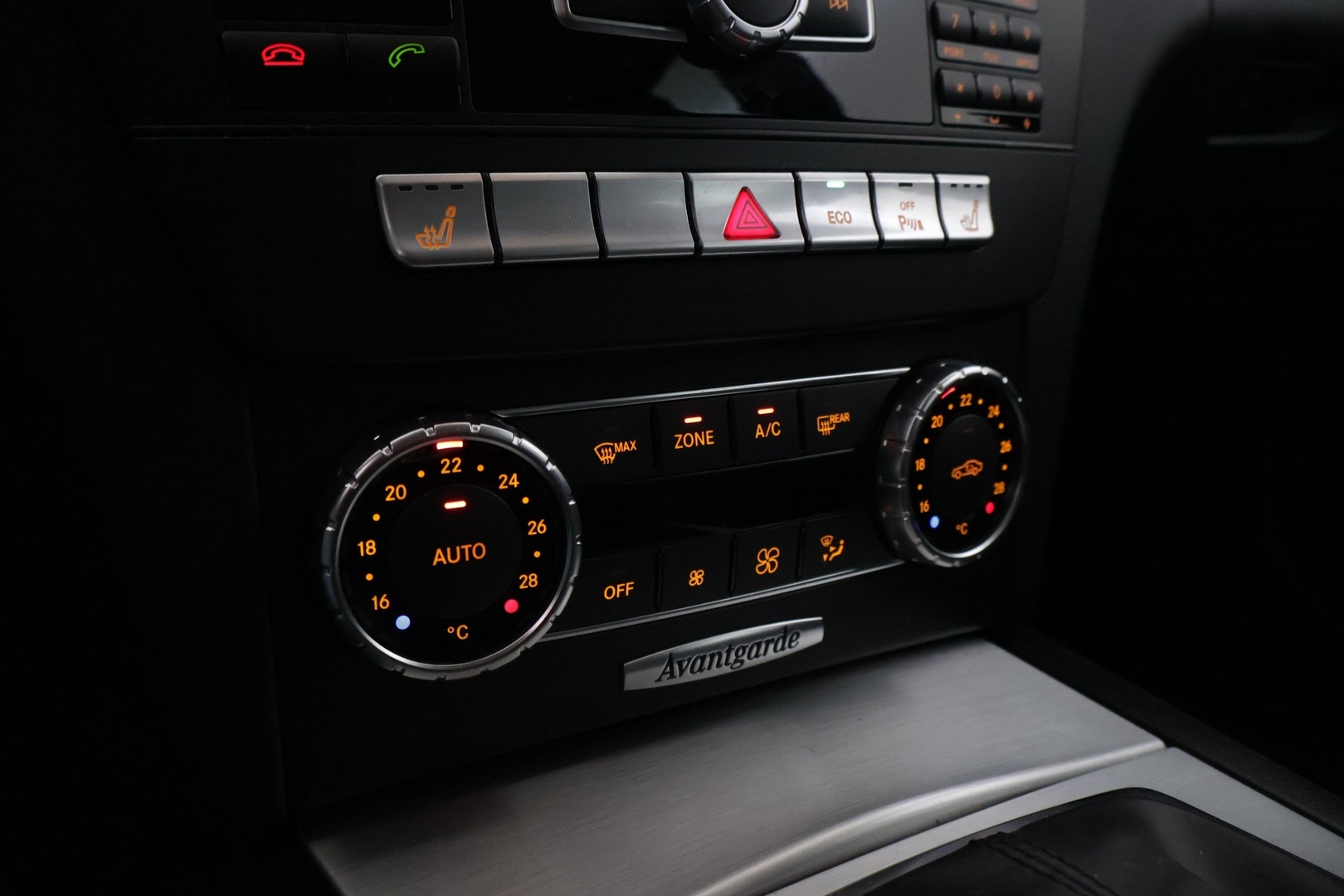 MERCEDES-BENZ C 2011