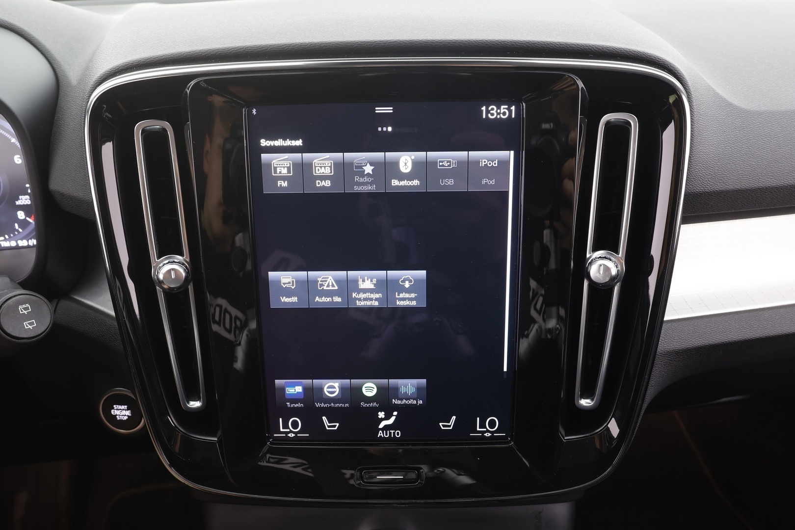VOLVO XC40 2021
