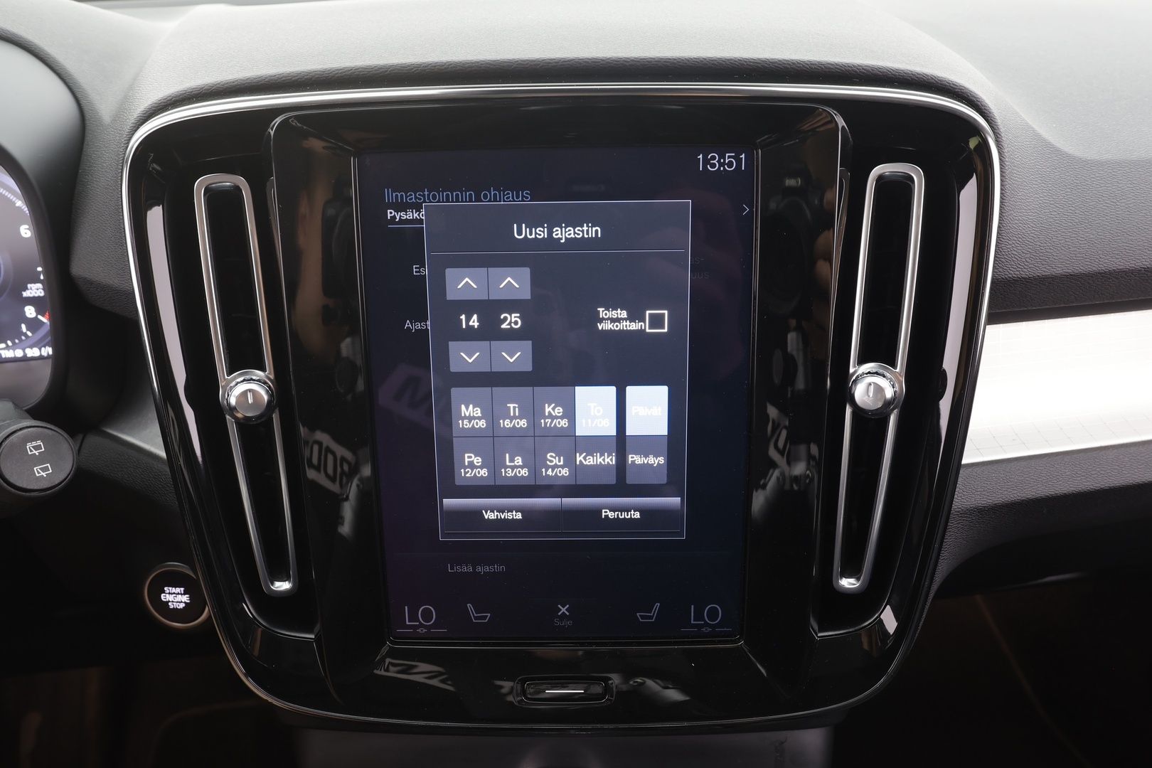 VOLVO XC40 2021