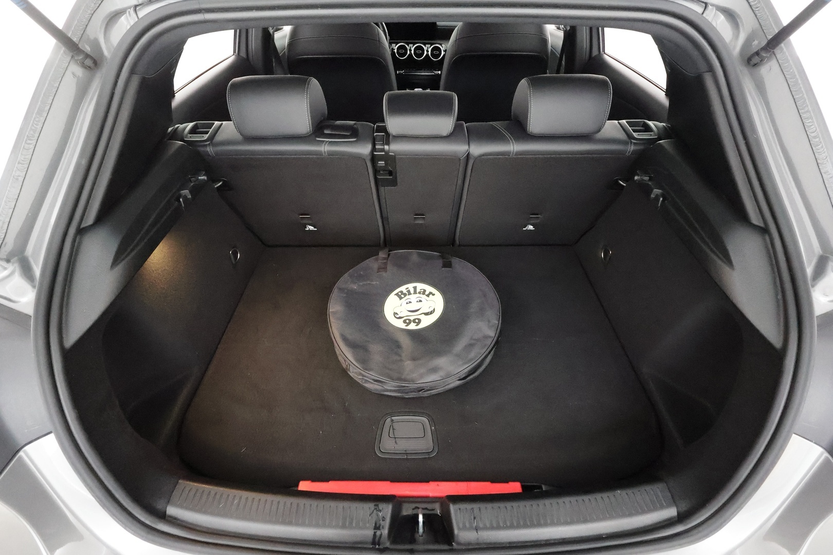 MERCEDES-BENZ A 2021