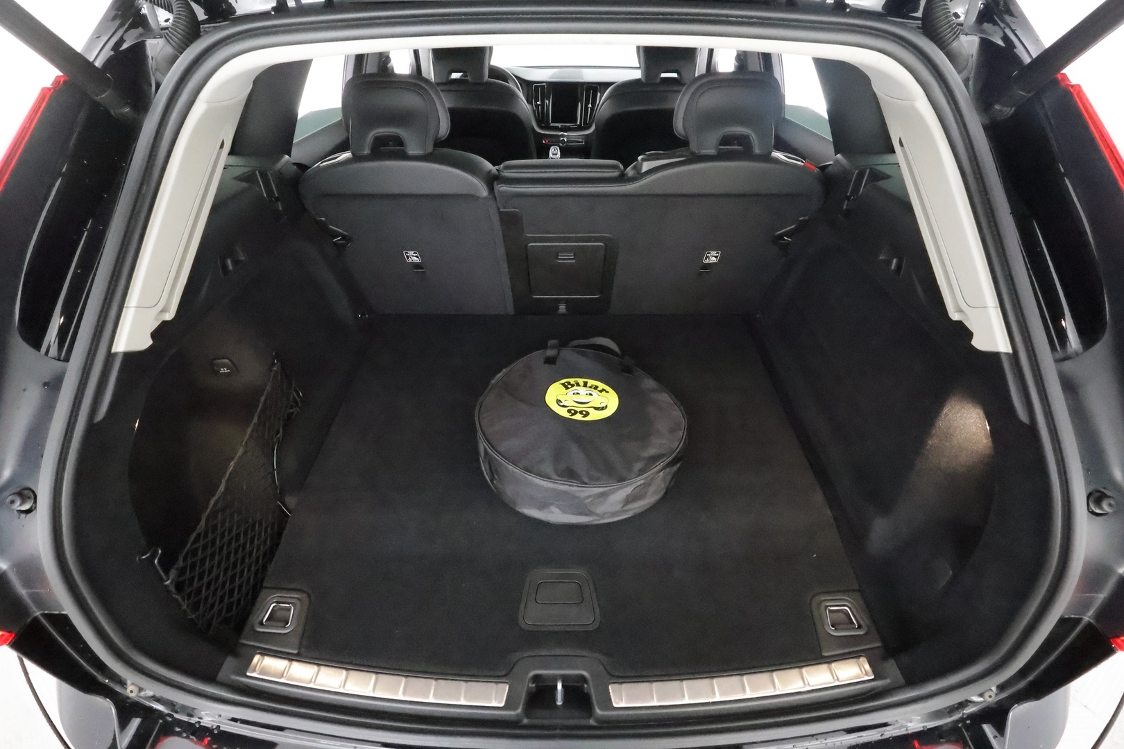 VOLVO XC60 2021