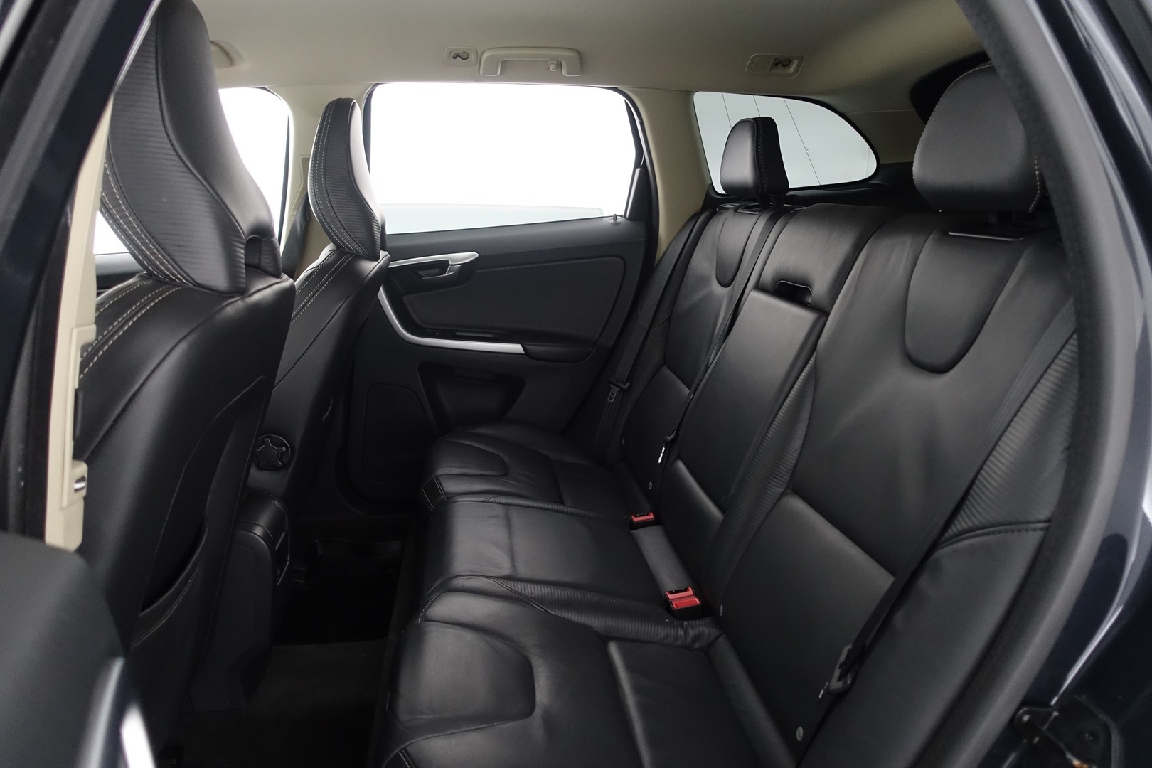 VOLVO XC60 2011