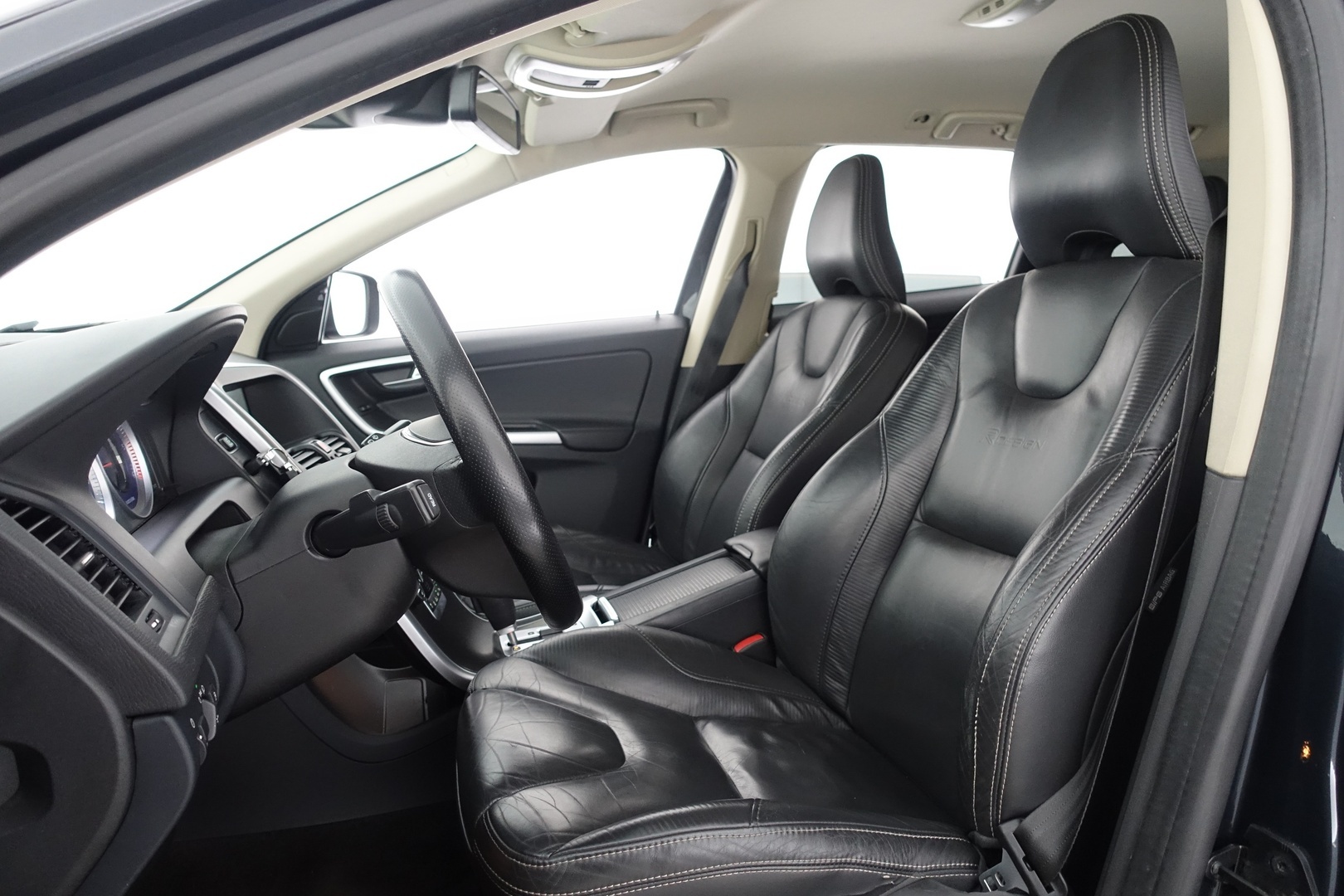 VOLVO XC60 2011