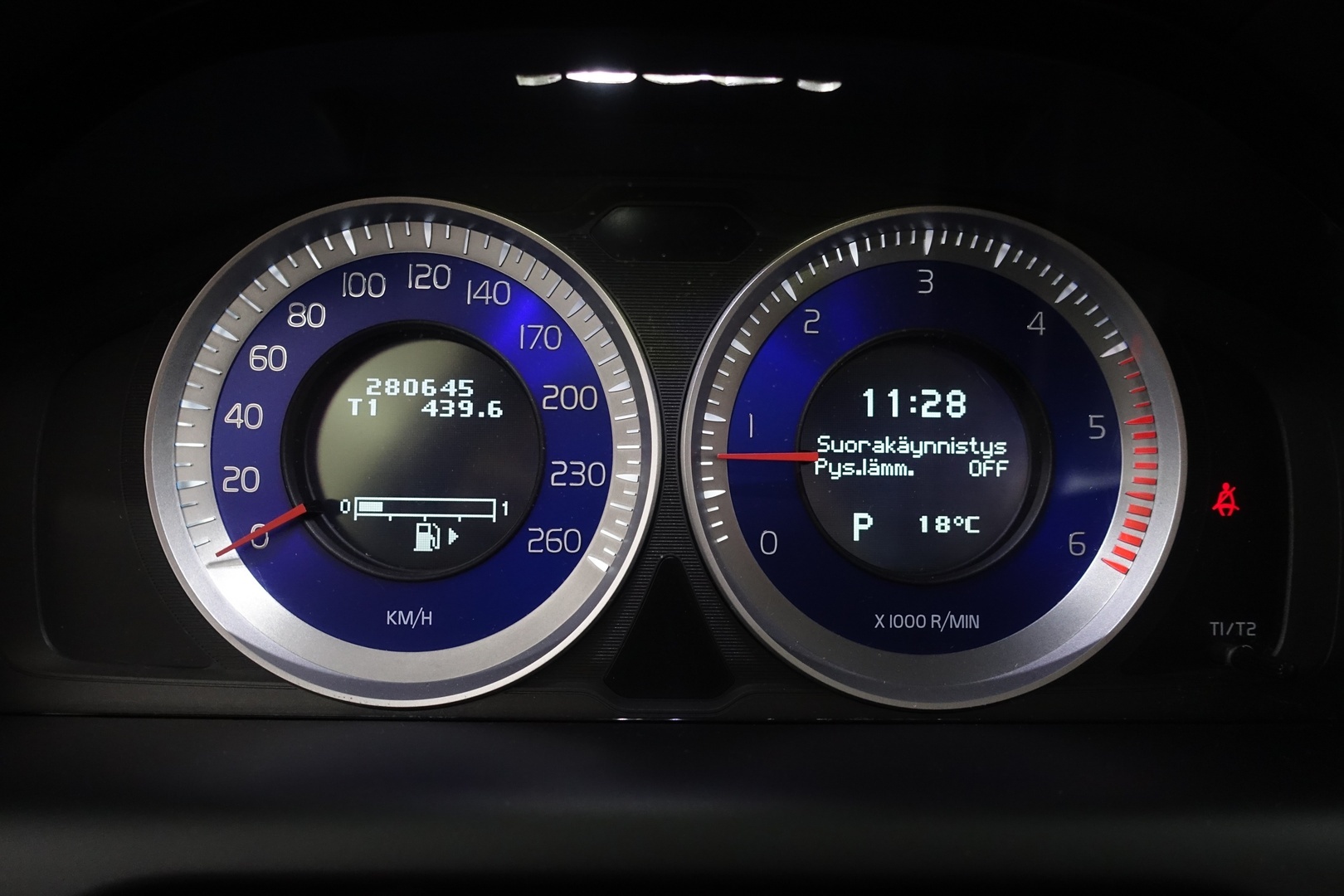 VOLVO XC60 2011