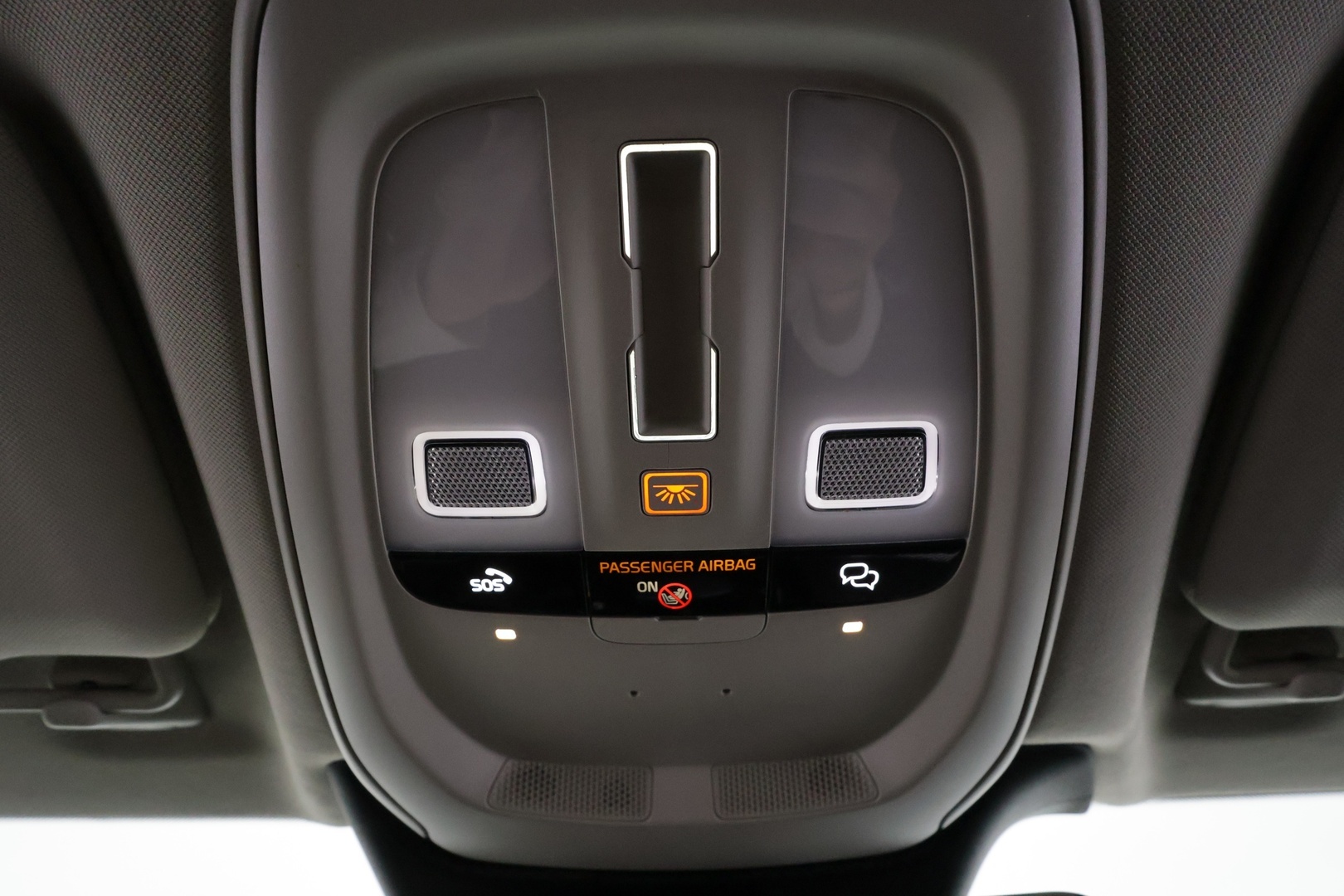 VOLVO V90 2023