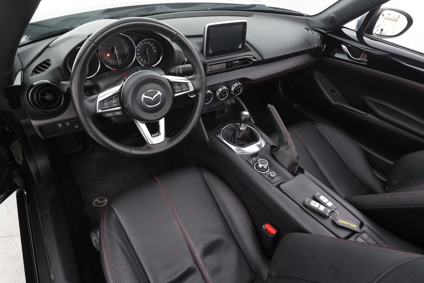 MAZDA MX-5 2016