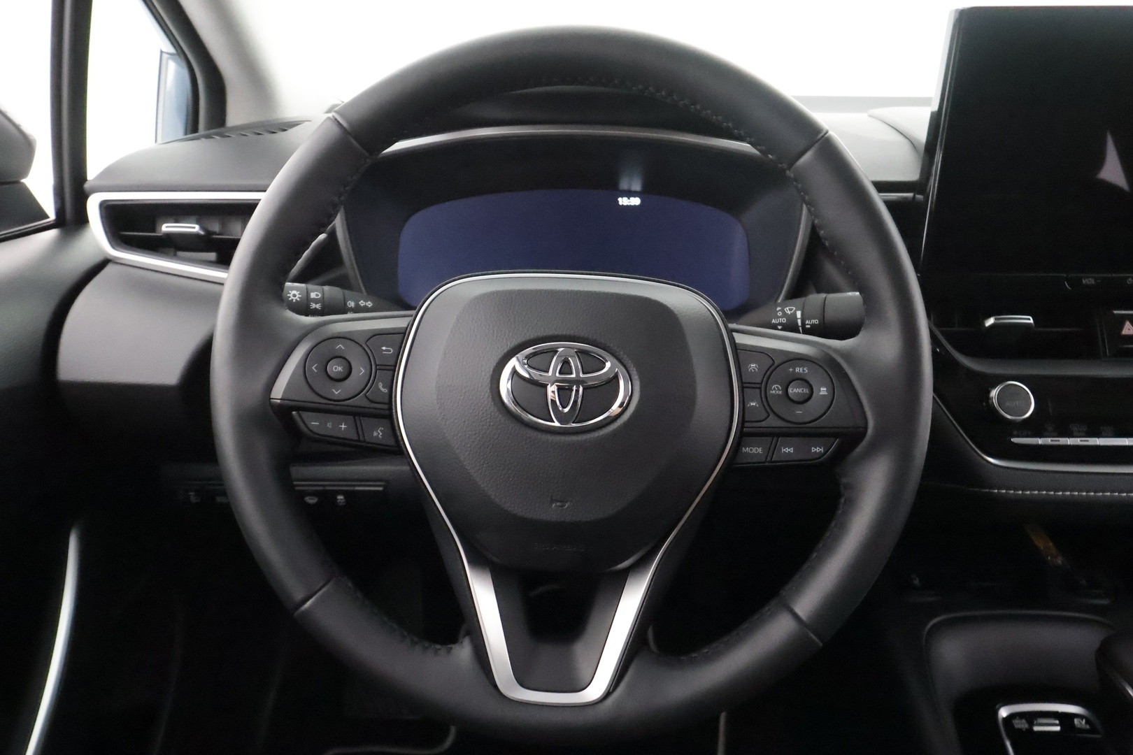 TOYOTA Corolla 2025