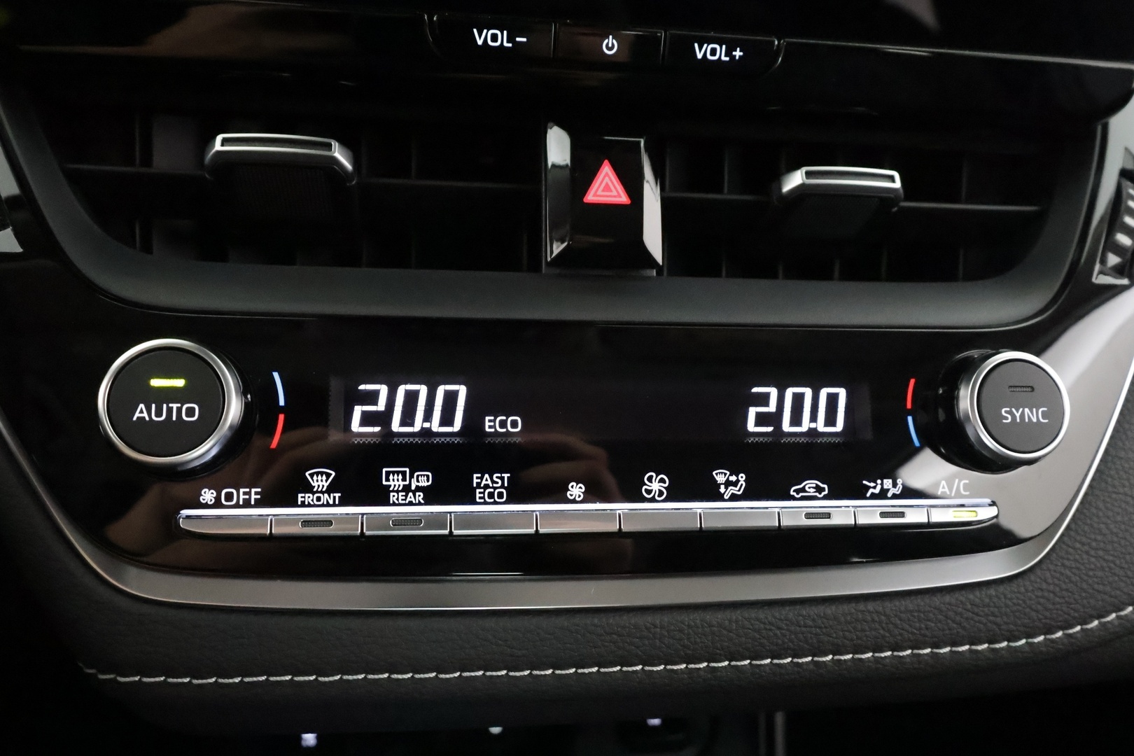 TOYOTA Corolla 2025