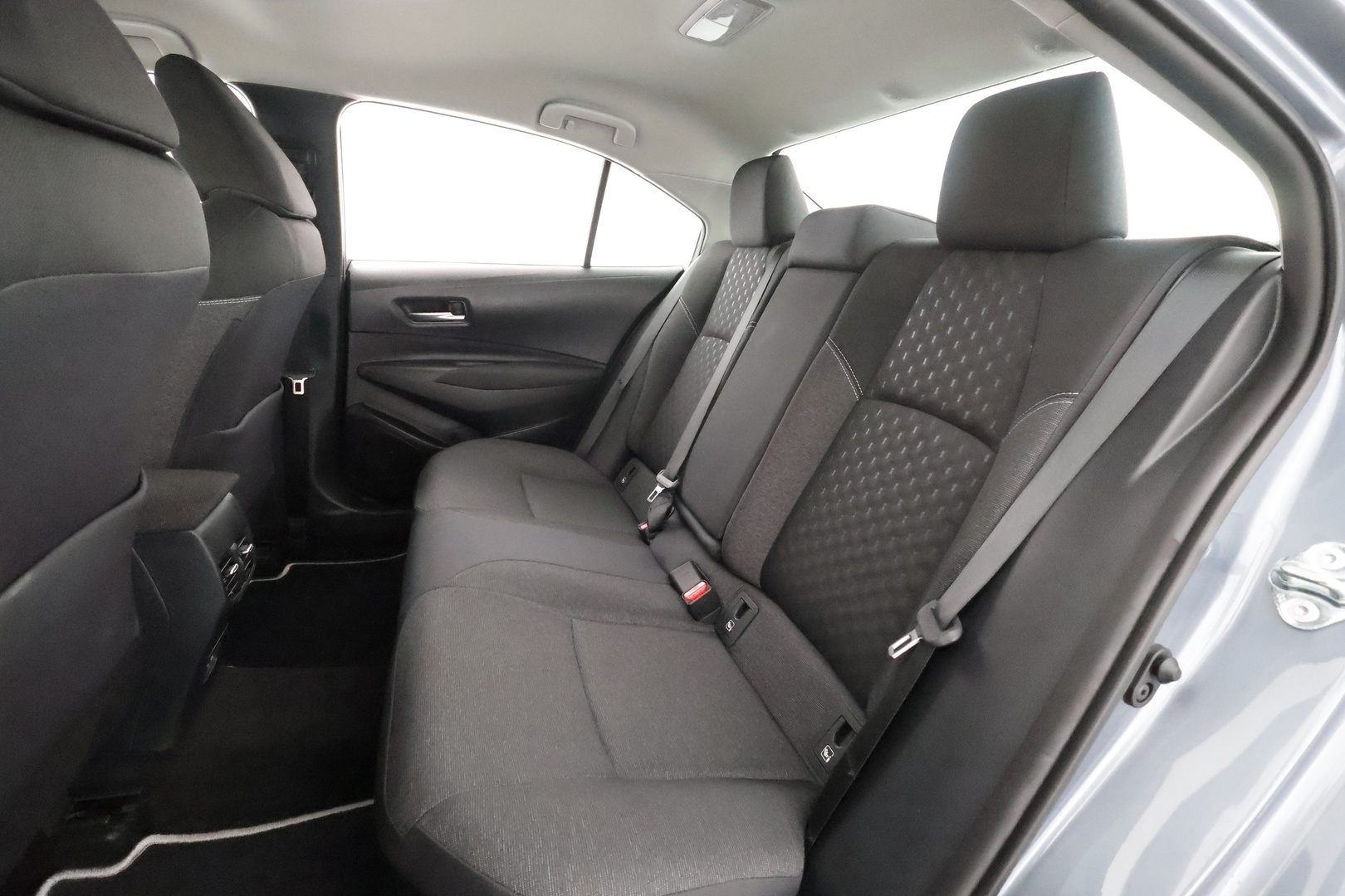 TOYOTA Corolla 2025