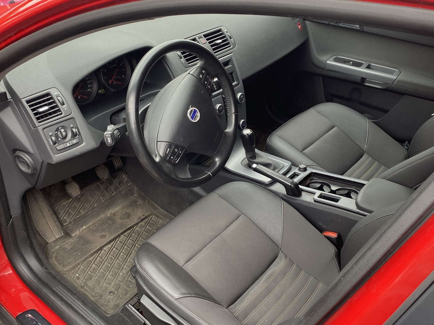 VOLVO V50 2009