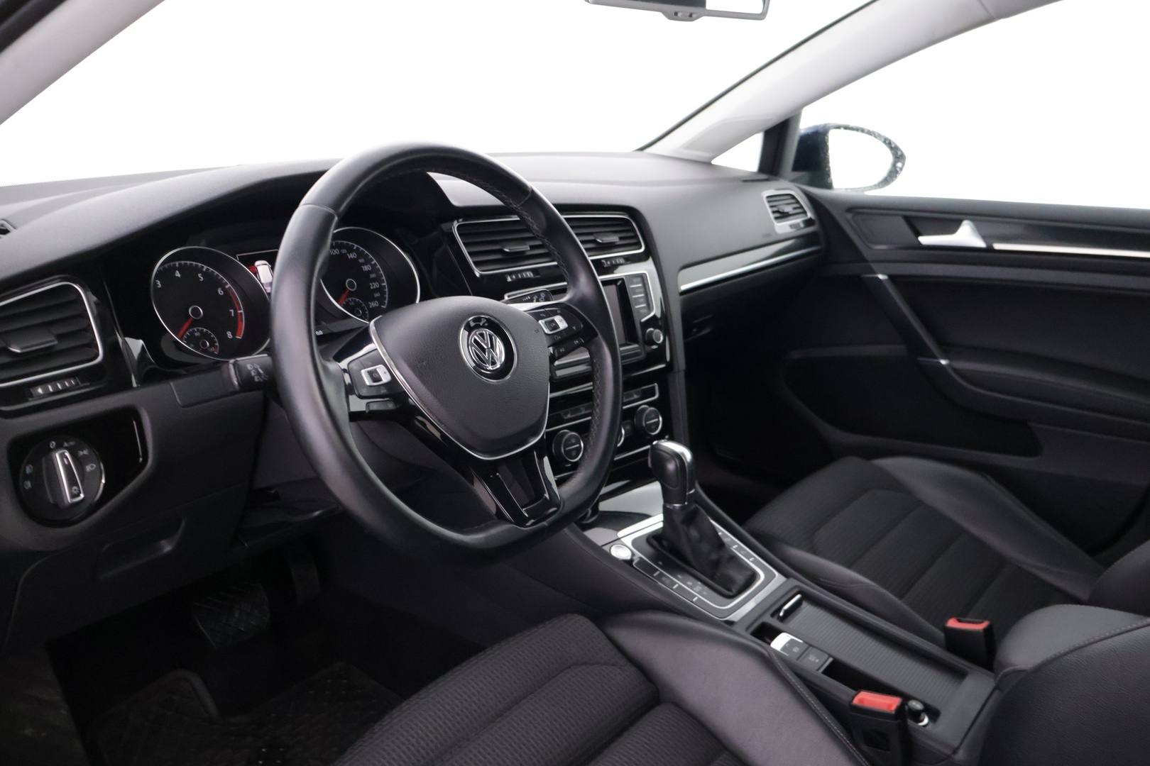 VOLKSWAGEN Golf 2014