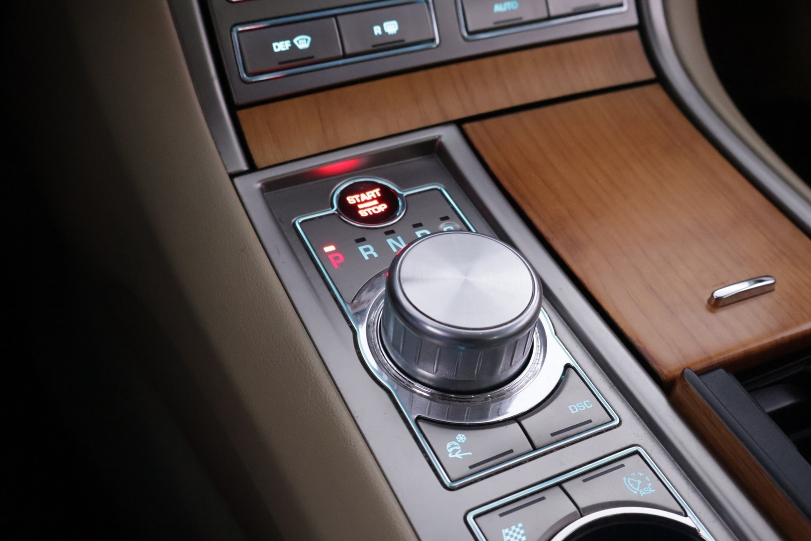 JAGUAR XF 2011