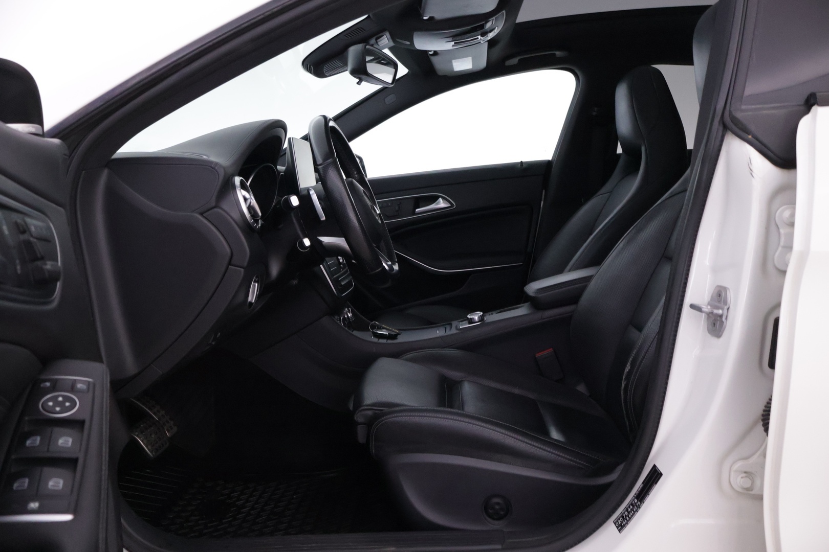 MERCEDES-BENZ CLA 2016