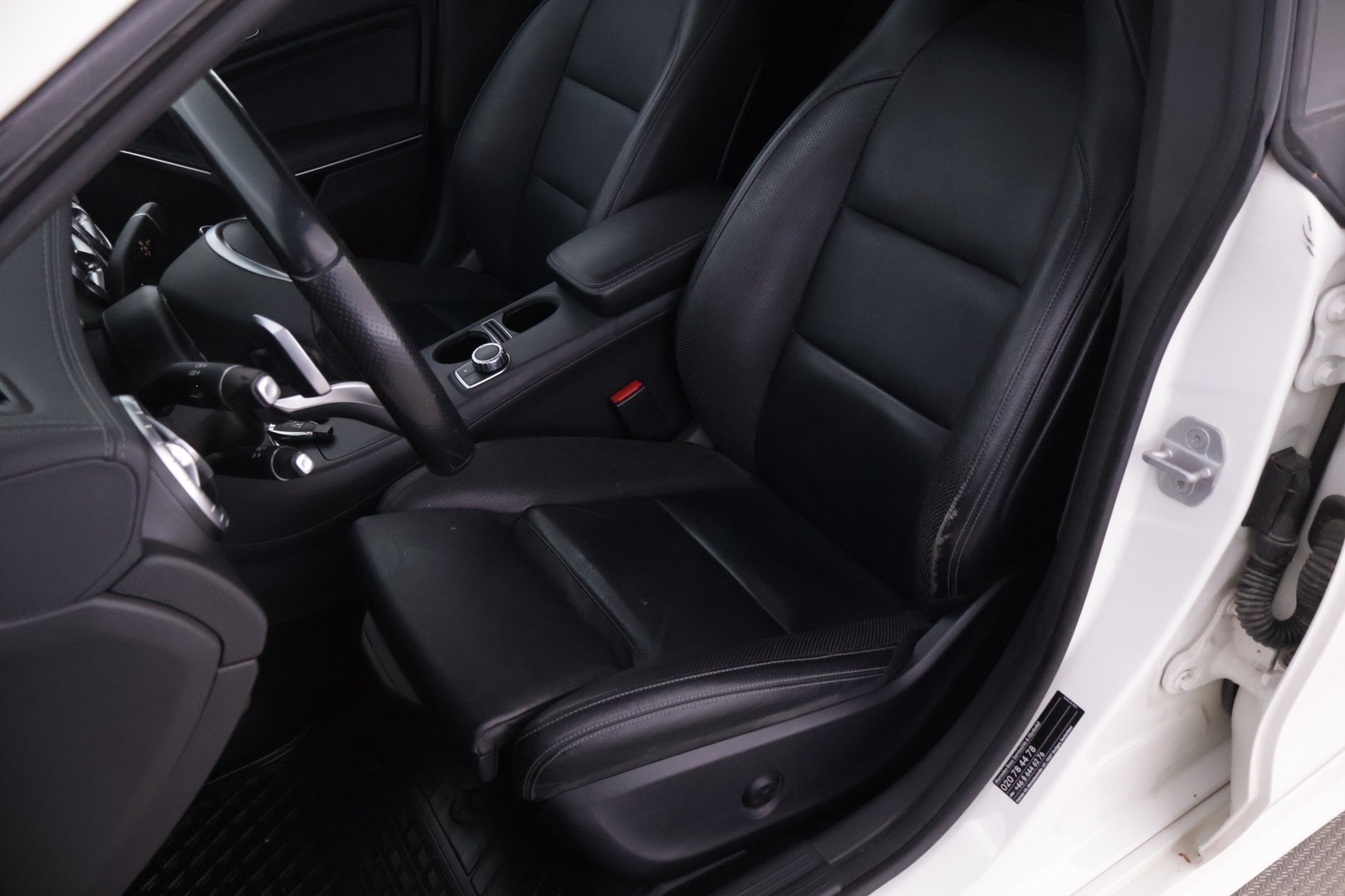 MERCEDES-BENZ CLA 2016